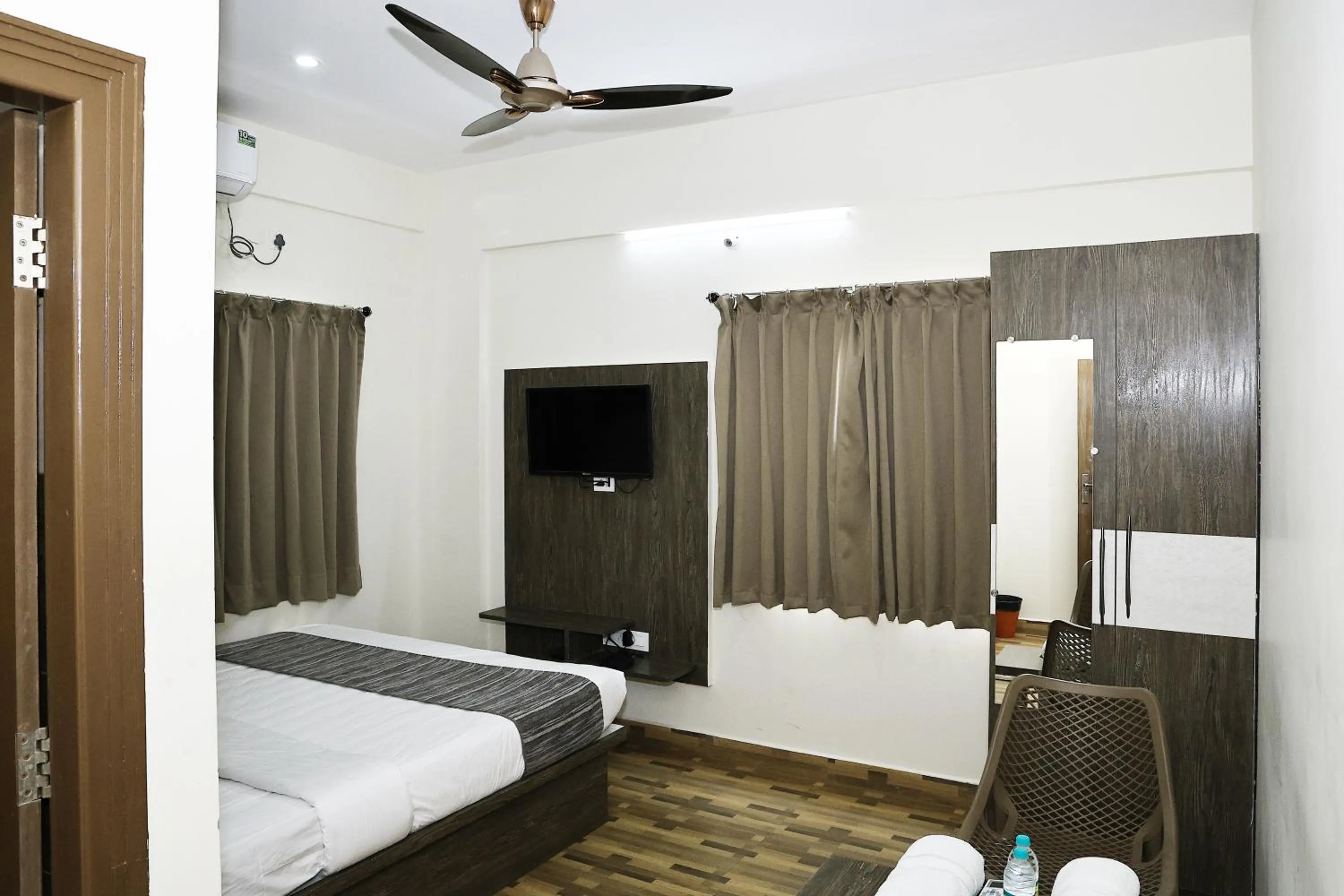 Bed in Hotel JP Grand