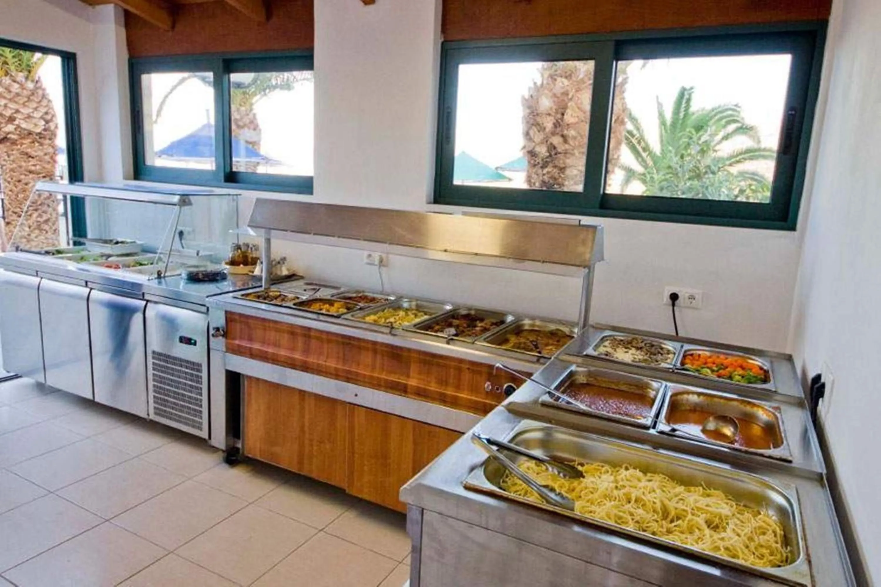 Food in Mariamare apts