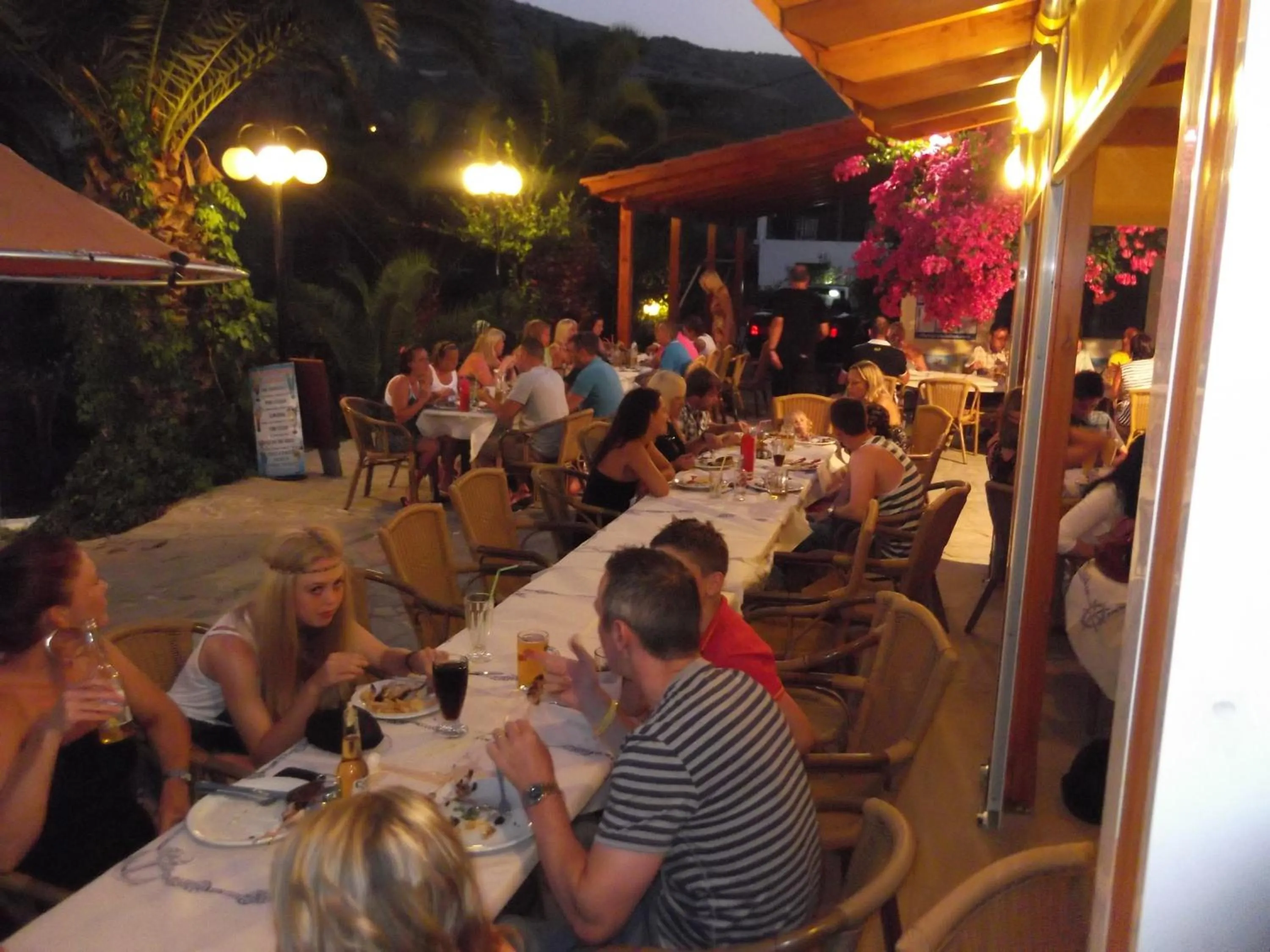 Lounge or bar in Mariamare apts