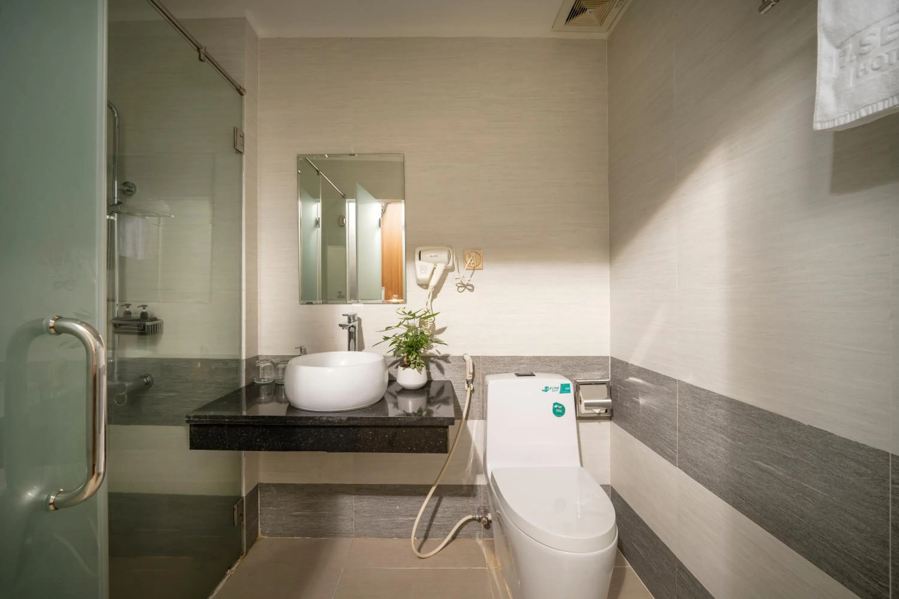 Shower in 7 Seven Sea Hotel