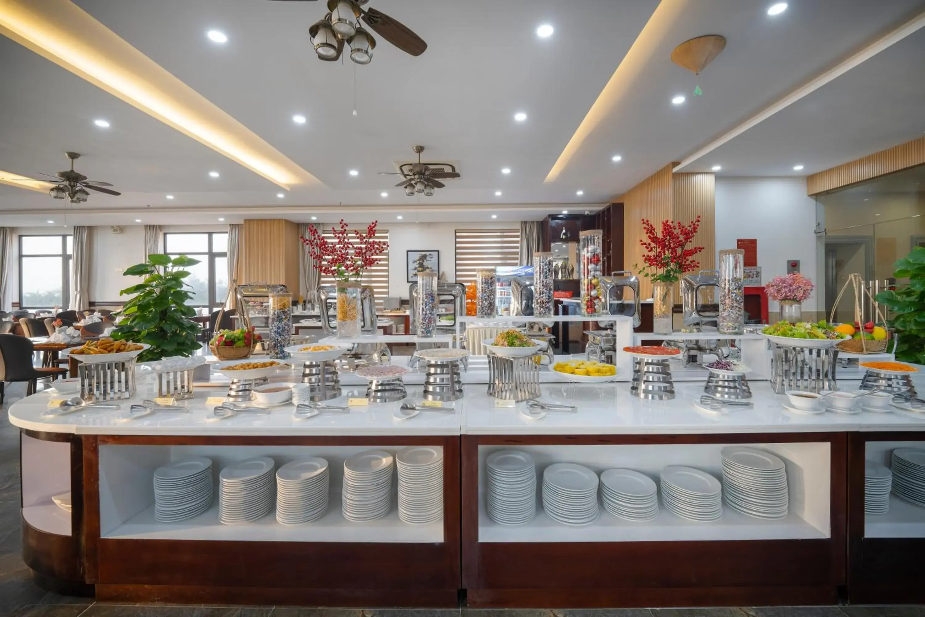 Restaurant/places to eat in 7 Seven Sea Hotel Restaurant/places to eat in 7 Seven Sea Hotel