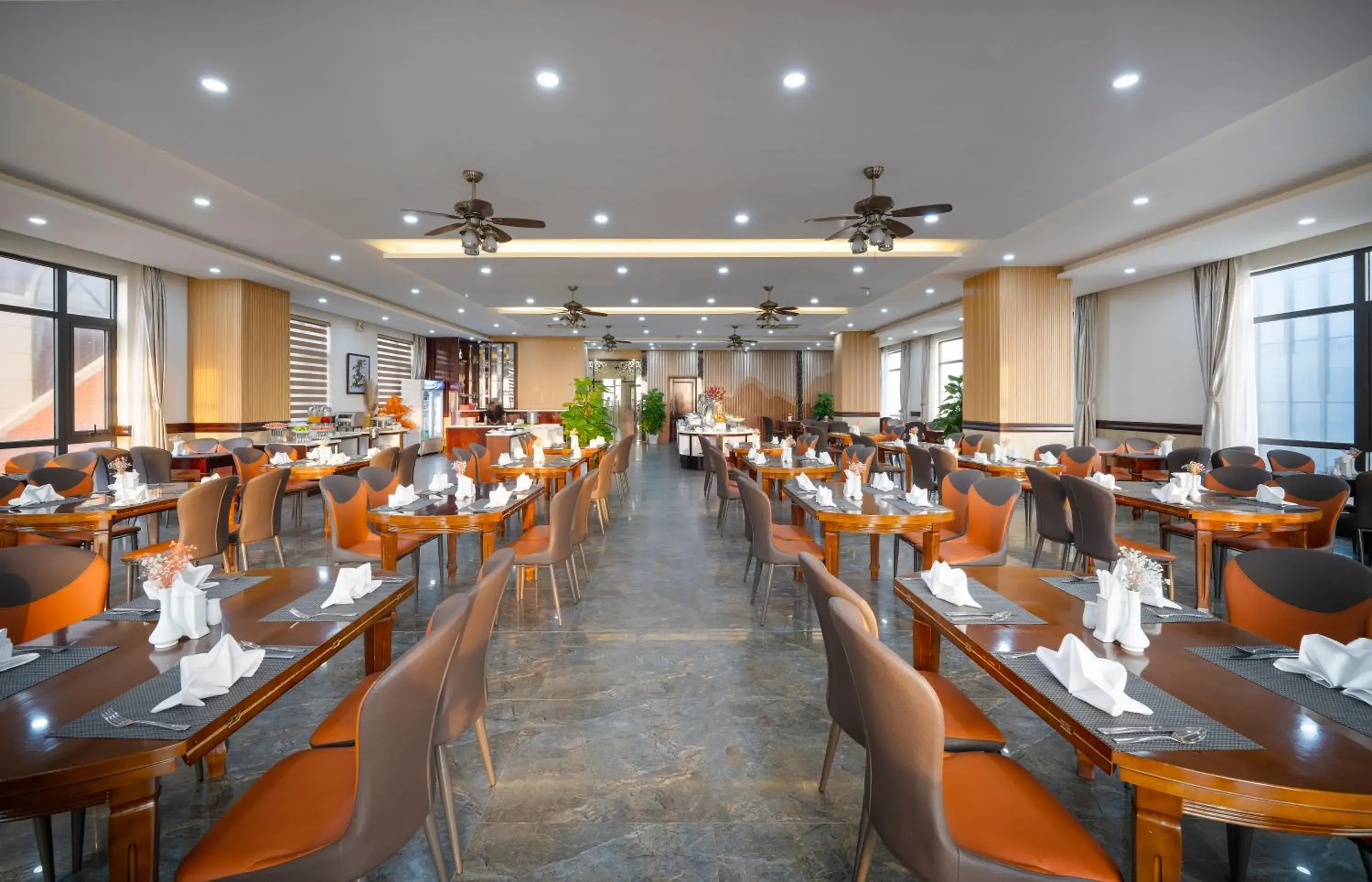 Restaurant/places to eat in 7 Seven Sea Hotel Restaurant/places to eat in 7 Seven Sea Hotel