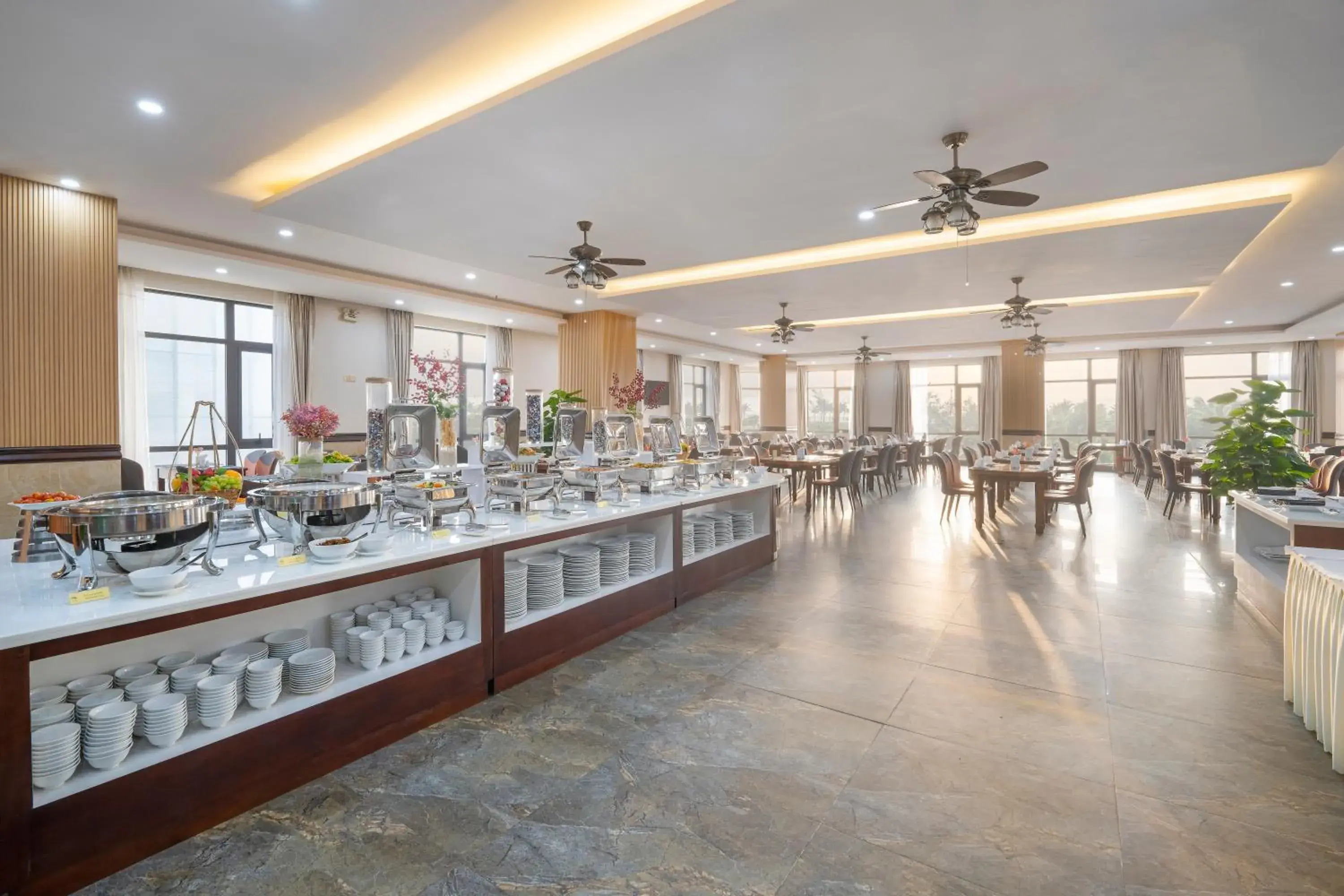 Restaurant/places to eat in 7 Seven Sea Hotel Restaurant/places to eat in 7 Seven Sea Hotel