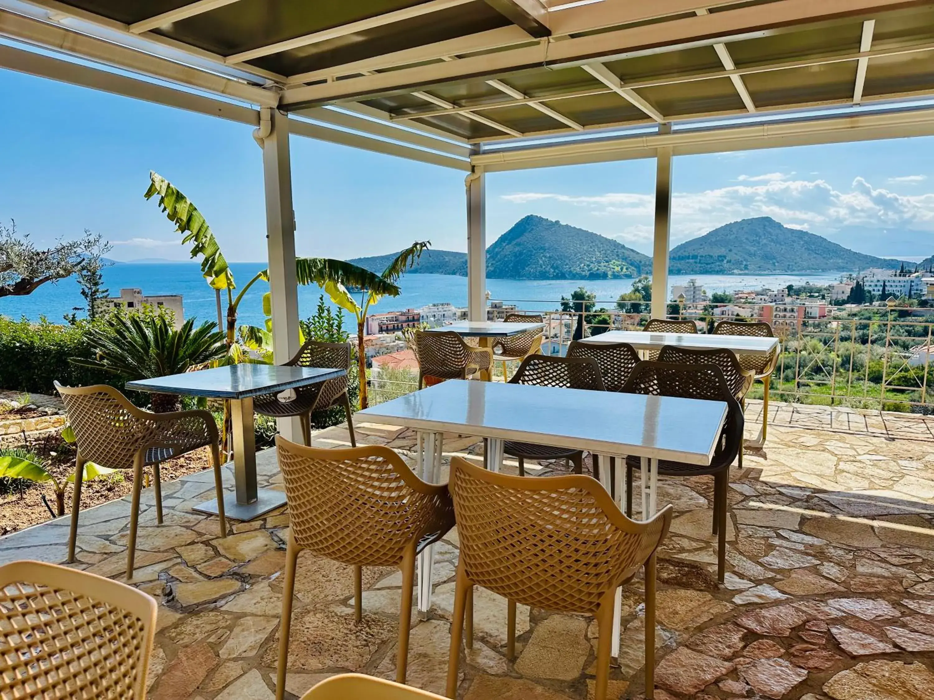 Restaurant/places to eat in Hotel Apartments Panorama Restaurant/places to eat in Hotel Apartments Panorama