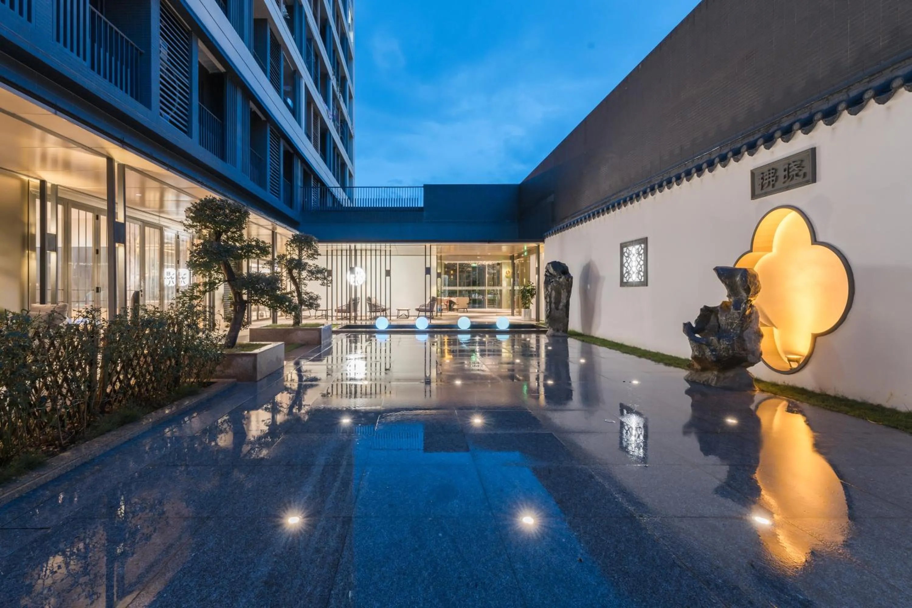 Night in Manxin Hotel Guangzhou Baiyun Airport Branch