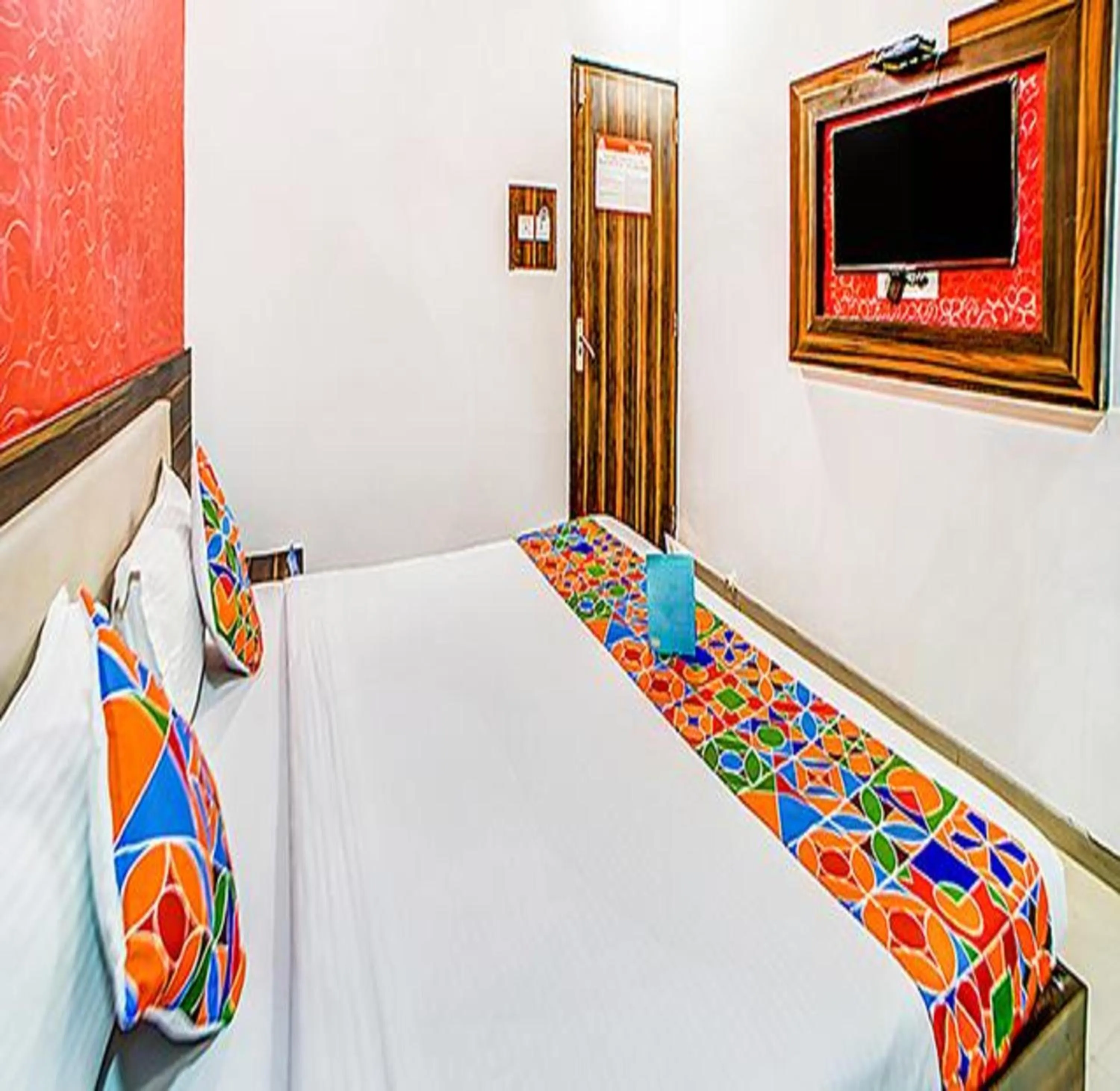 Bed in Via The Adore Palace - Nr Mumbai International Airport