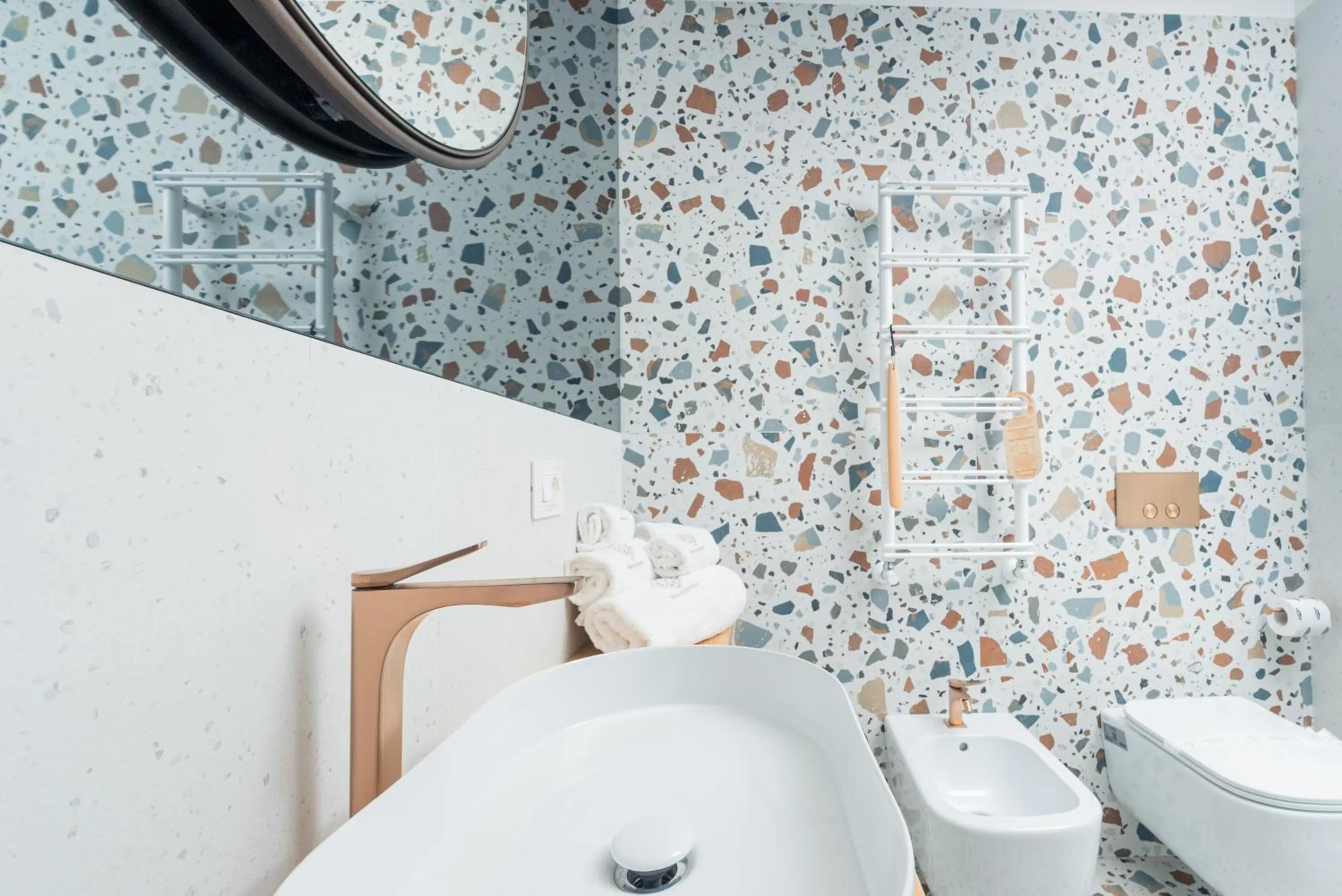 Toilet in Albergo Dipinto BaccoFurore