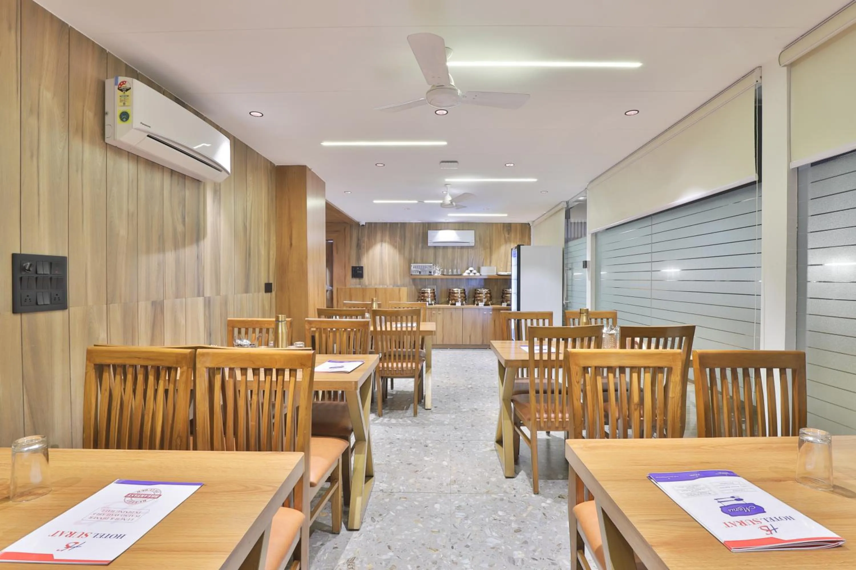 Restaurant/places to eat in HOTEL SURAT