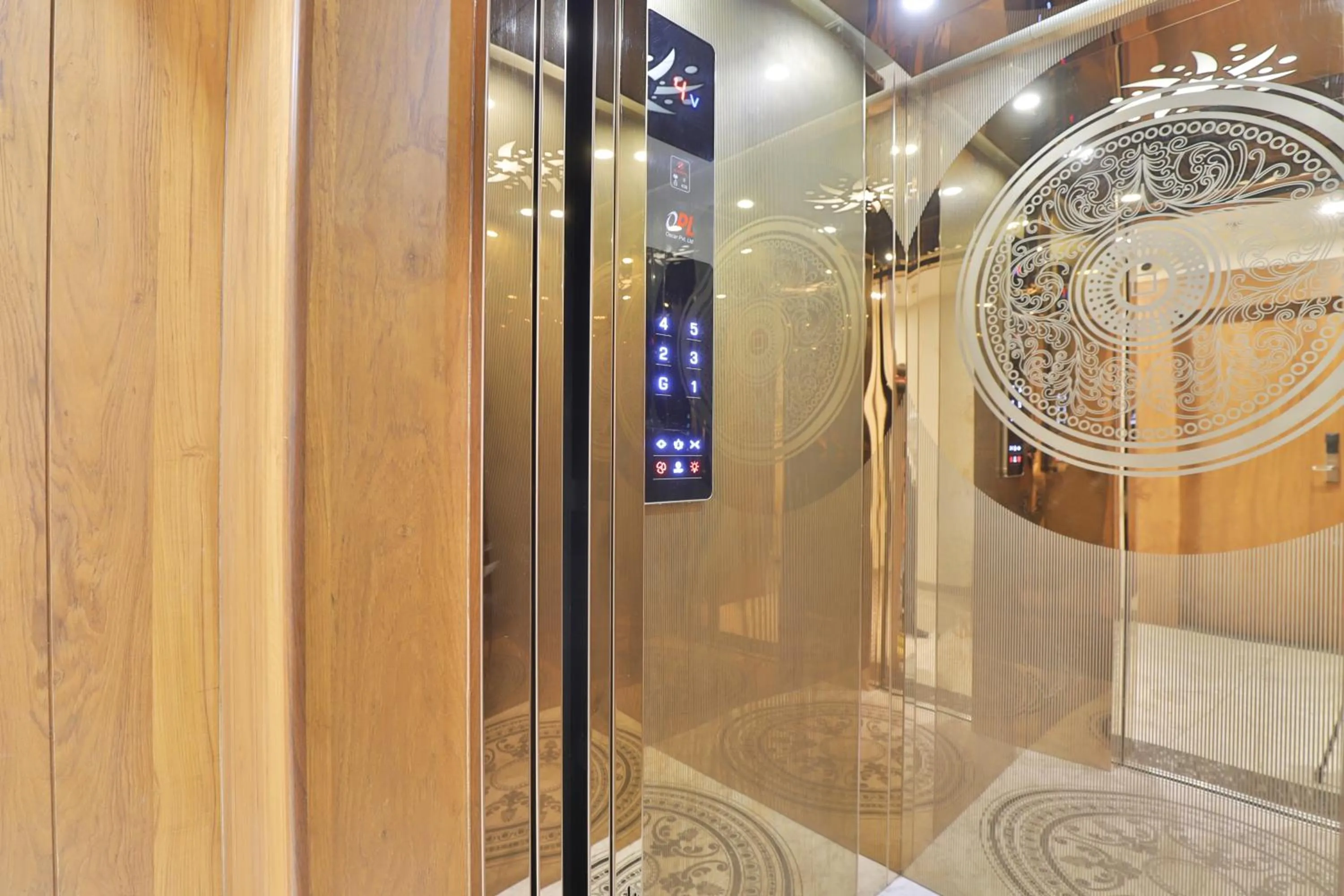 locker in HOTEL SURAT