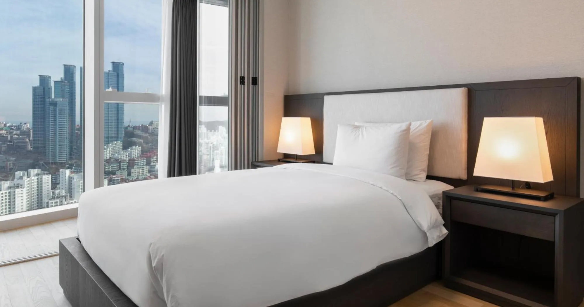 Bed in LCT Residence Y collection