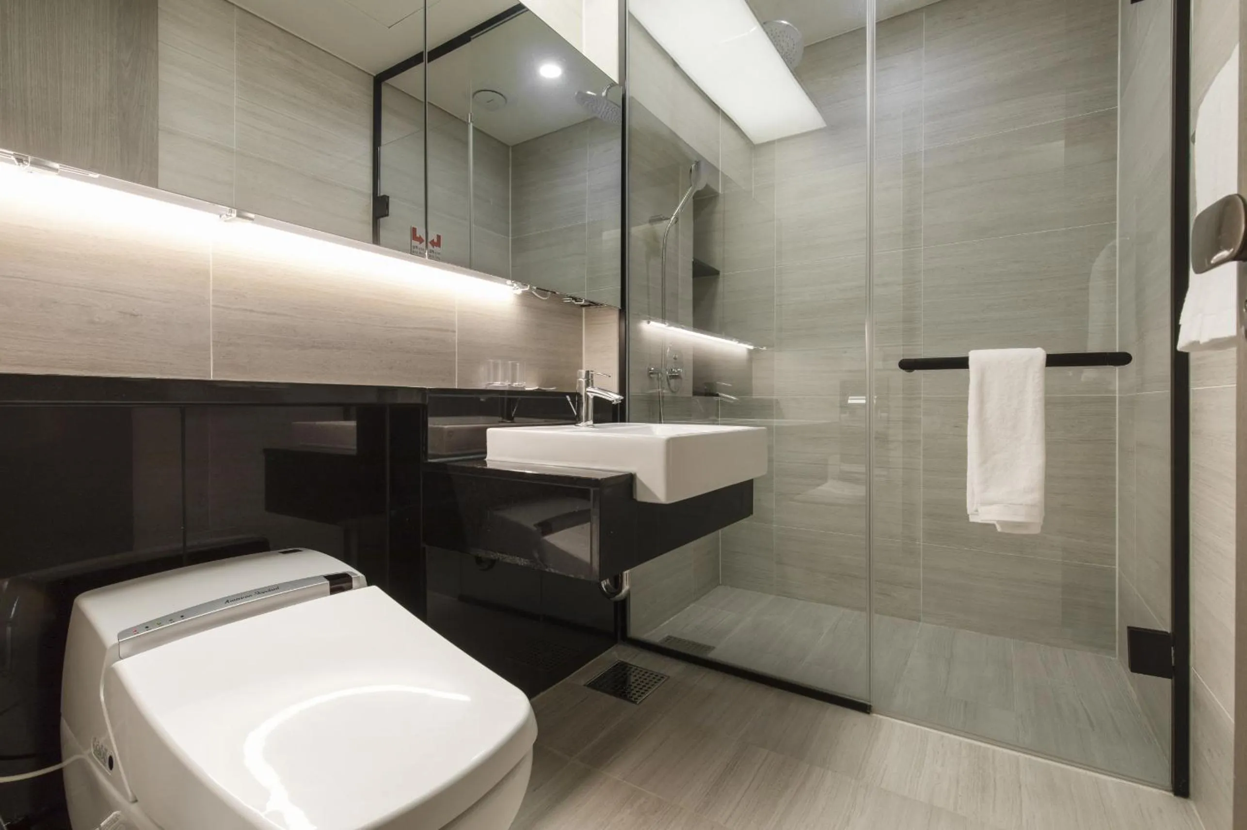 LCT Residence Y collection