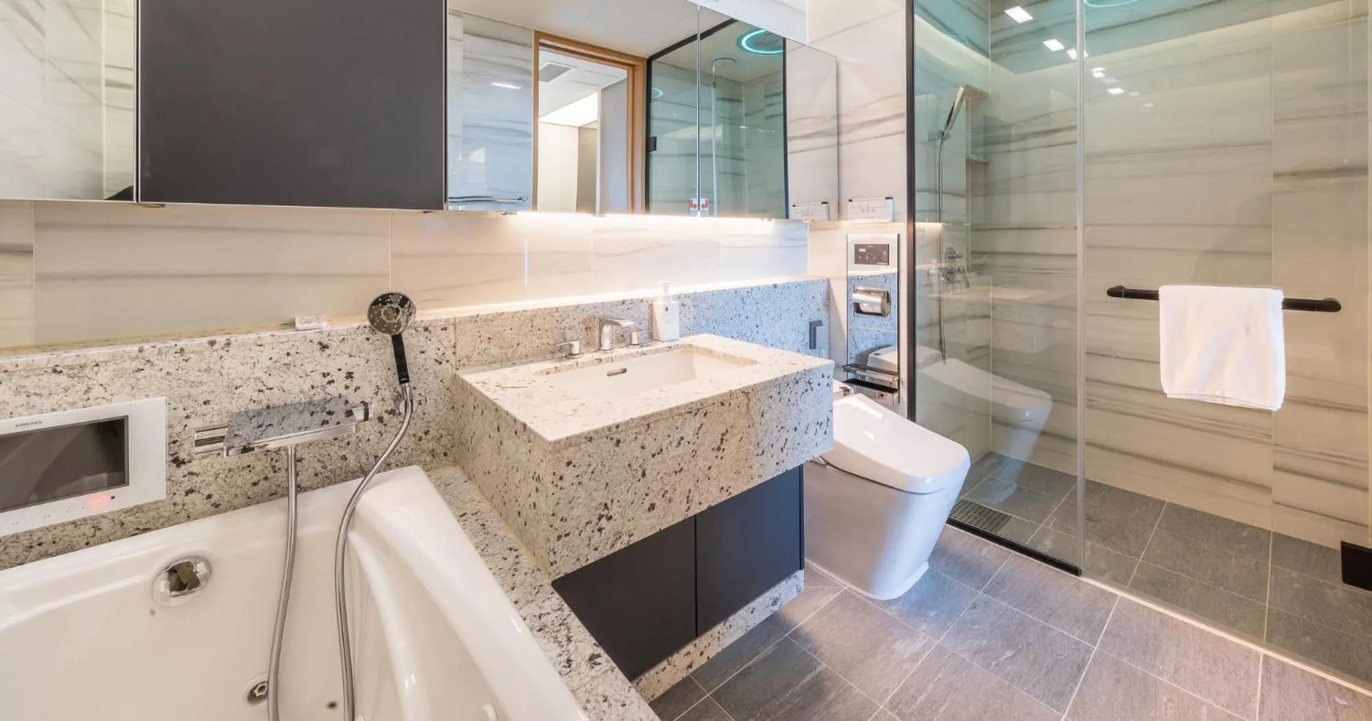 LCT Residence Y collection