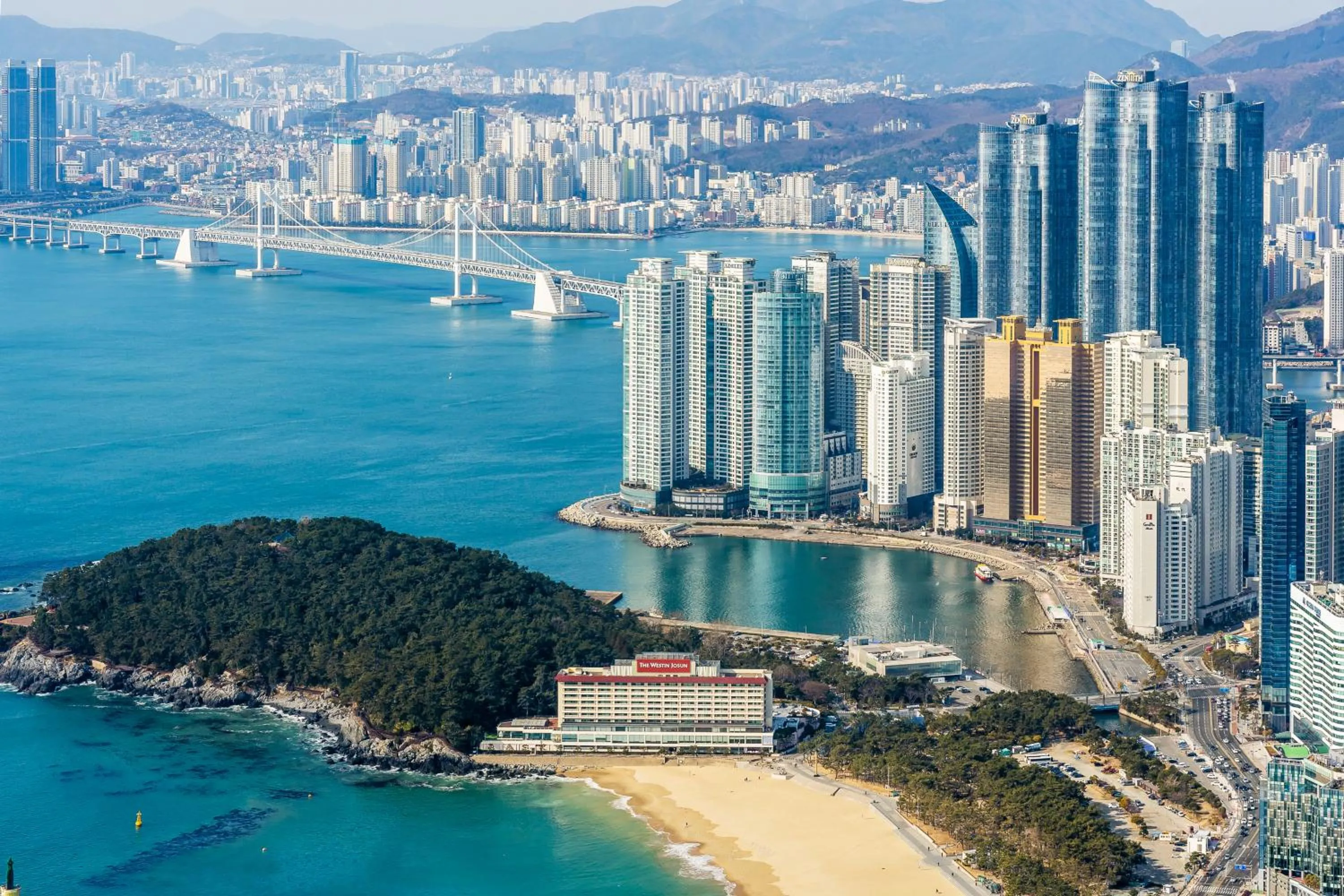 Neighbourhood in LCT Residence Y collection