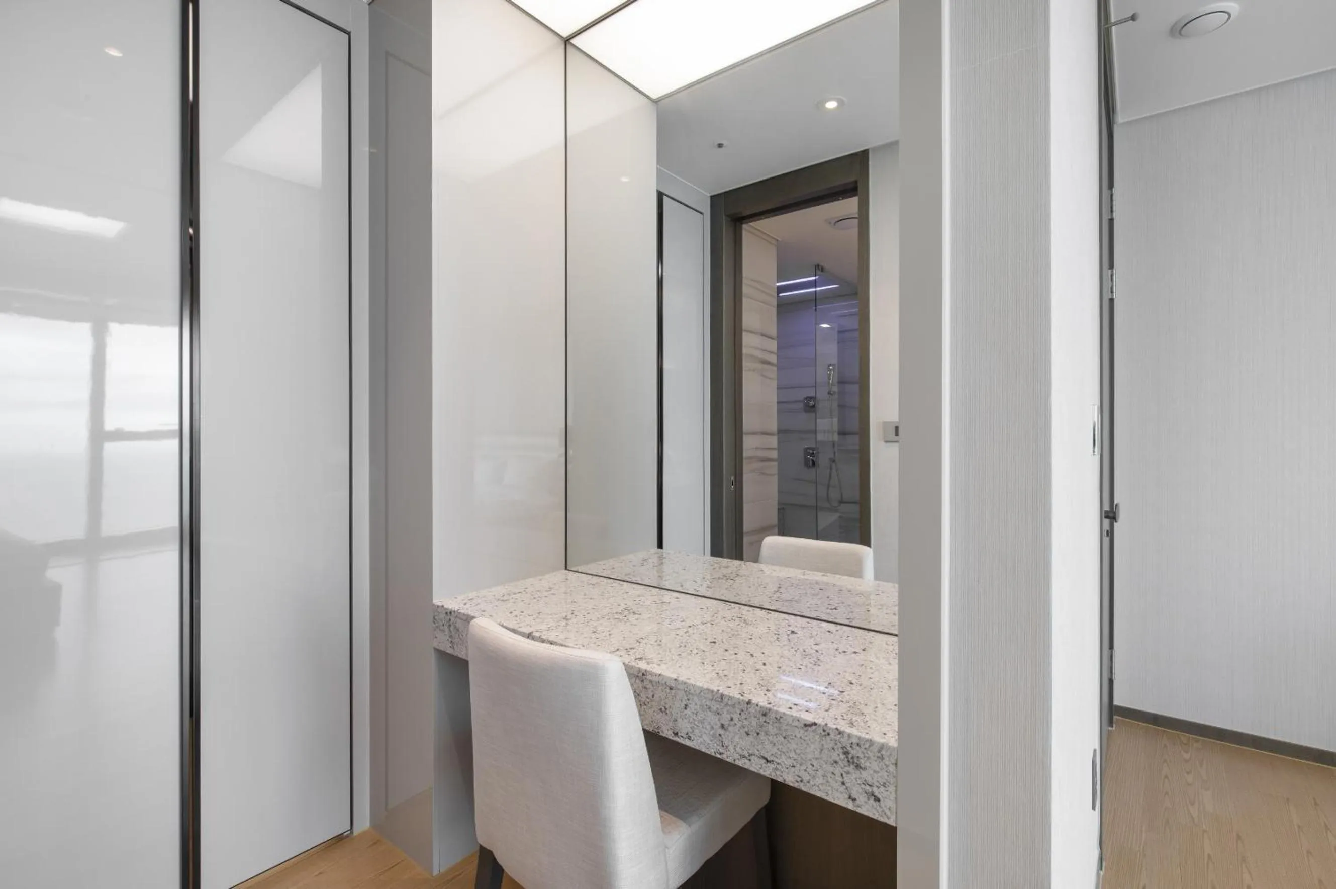 LCT Residence Y collection