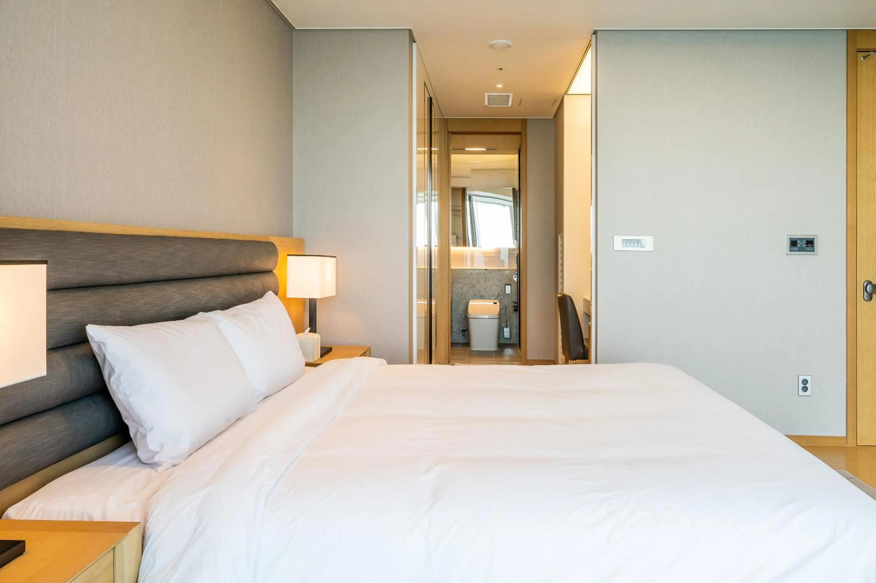 Bed in LCT Residence Y collection