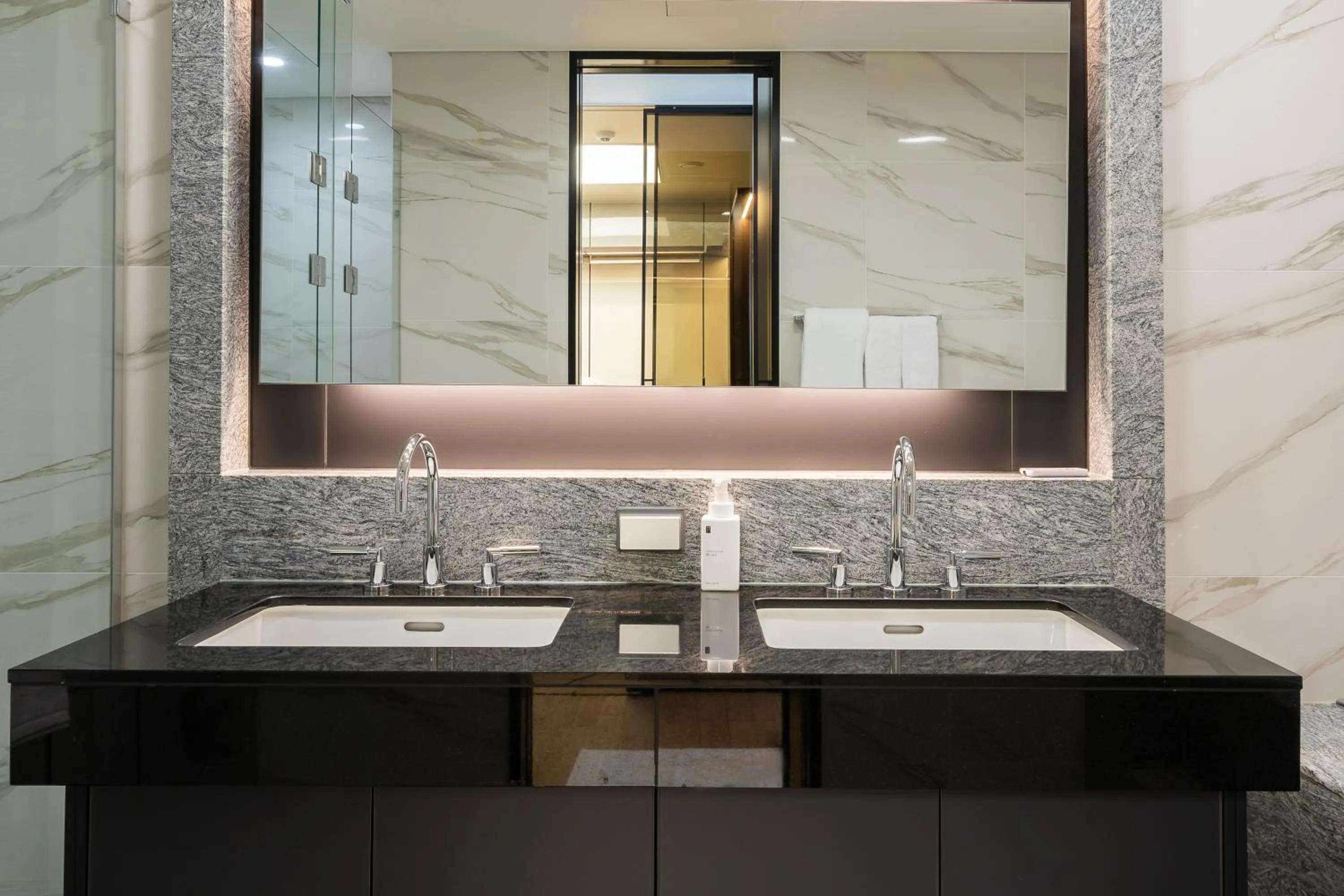 Toilet in LCT Residence Y collection