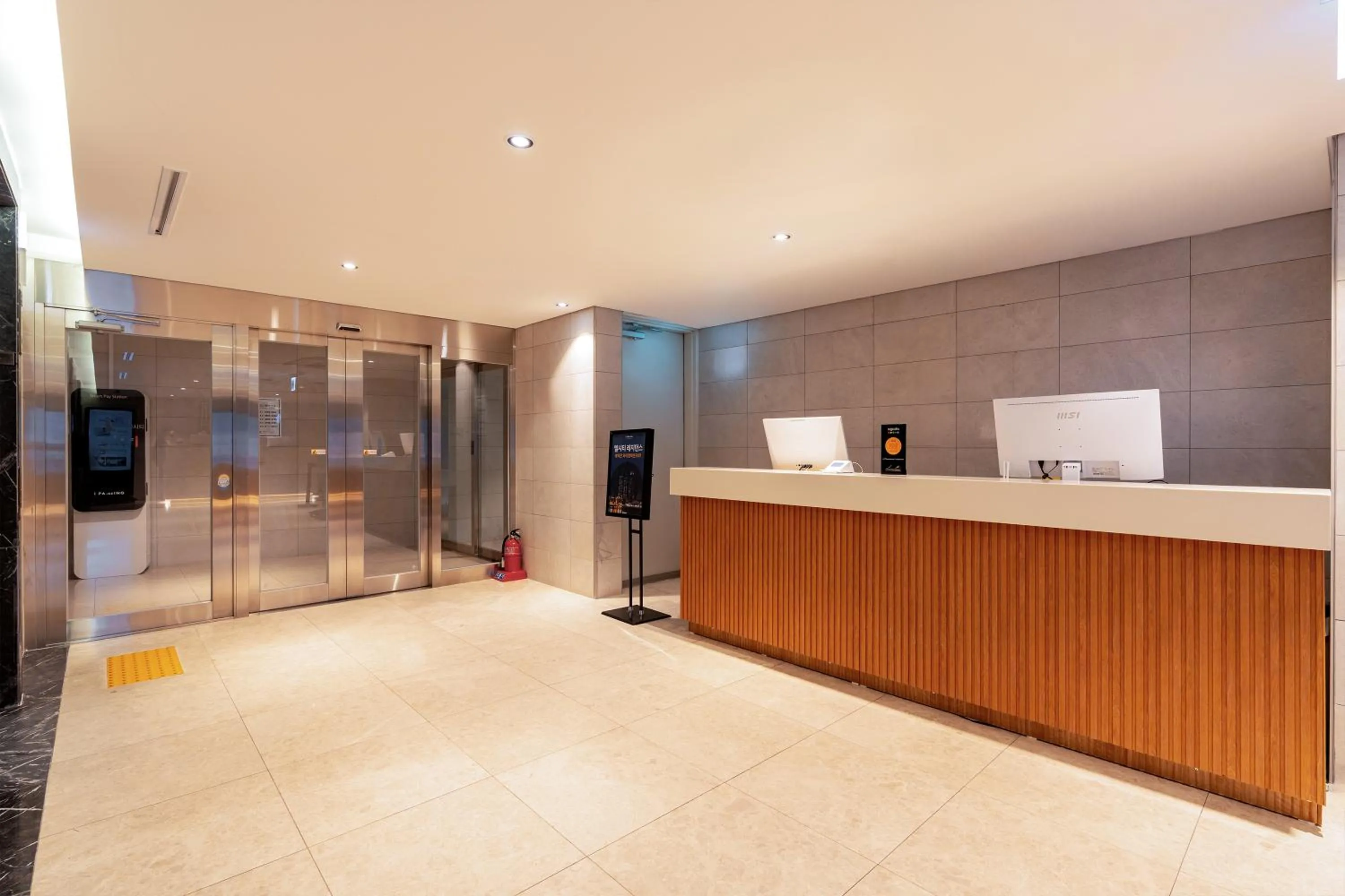 Lobby or reception in LCT Residence Y collection