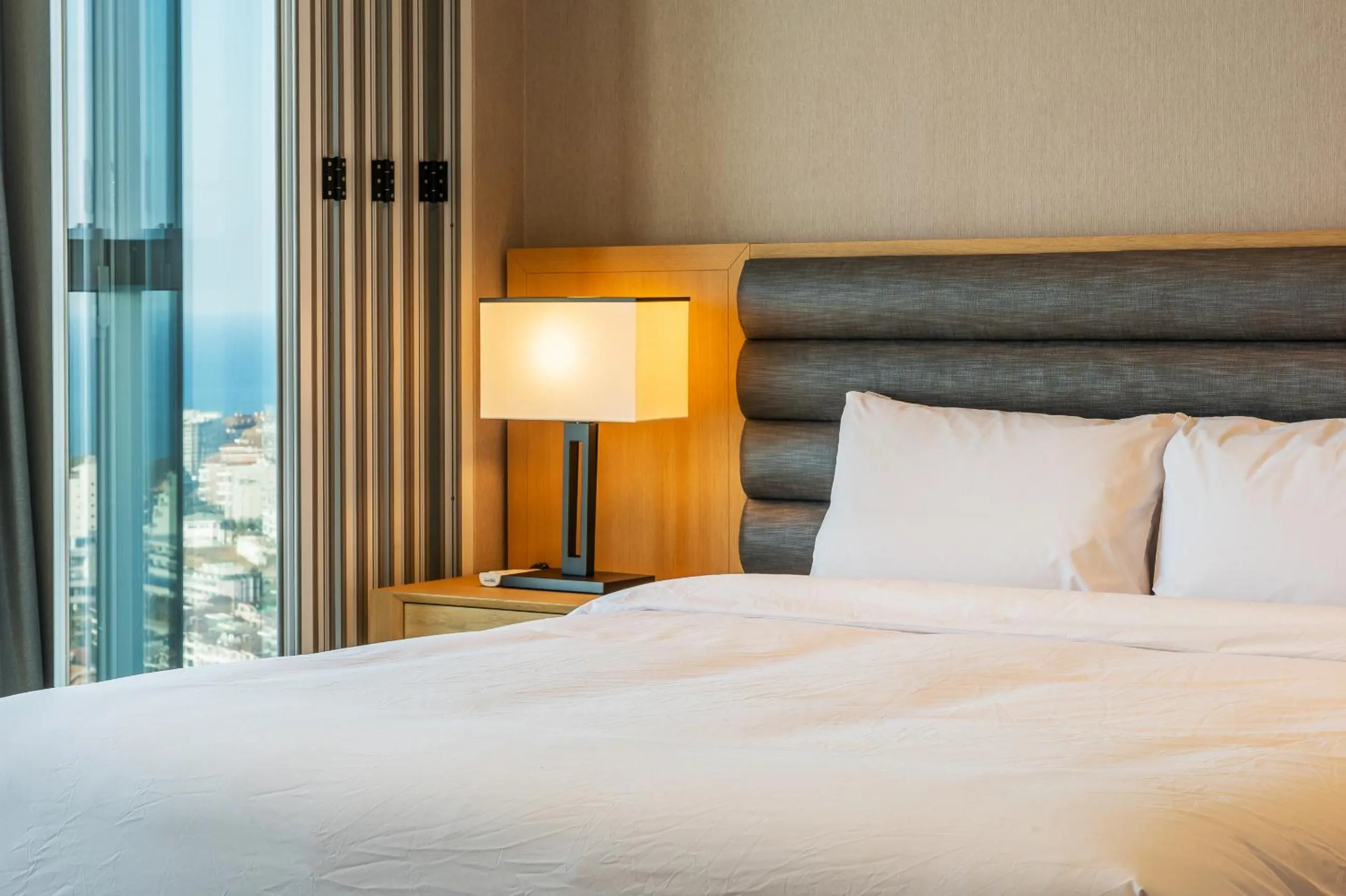 Bed in LCT Residence Y collection