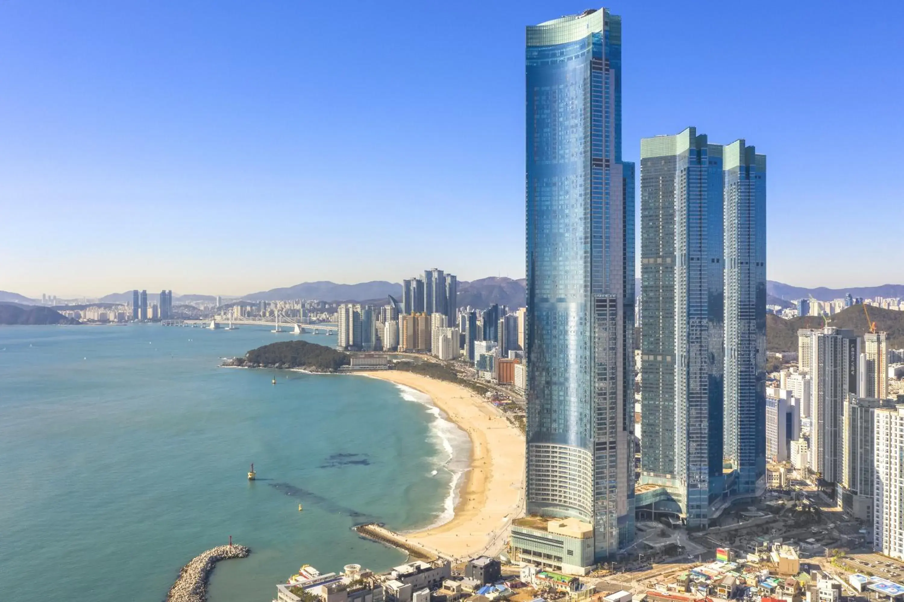 Property building in LCT Residence Y collection Property building in LCT Residence Y collection