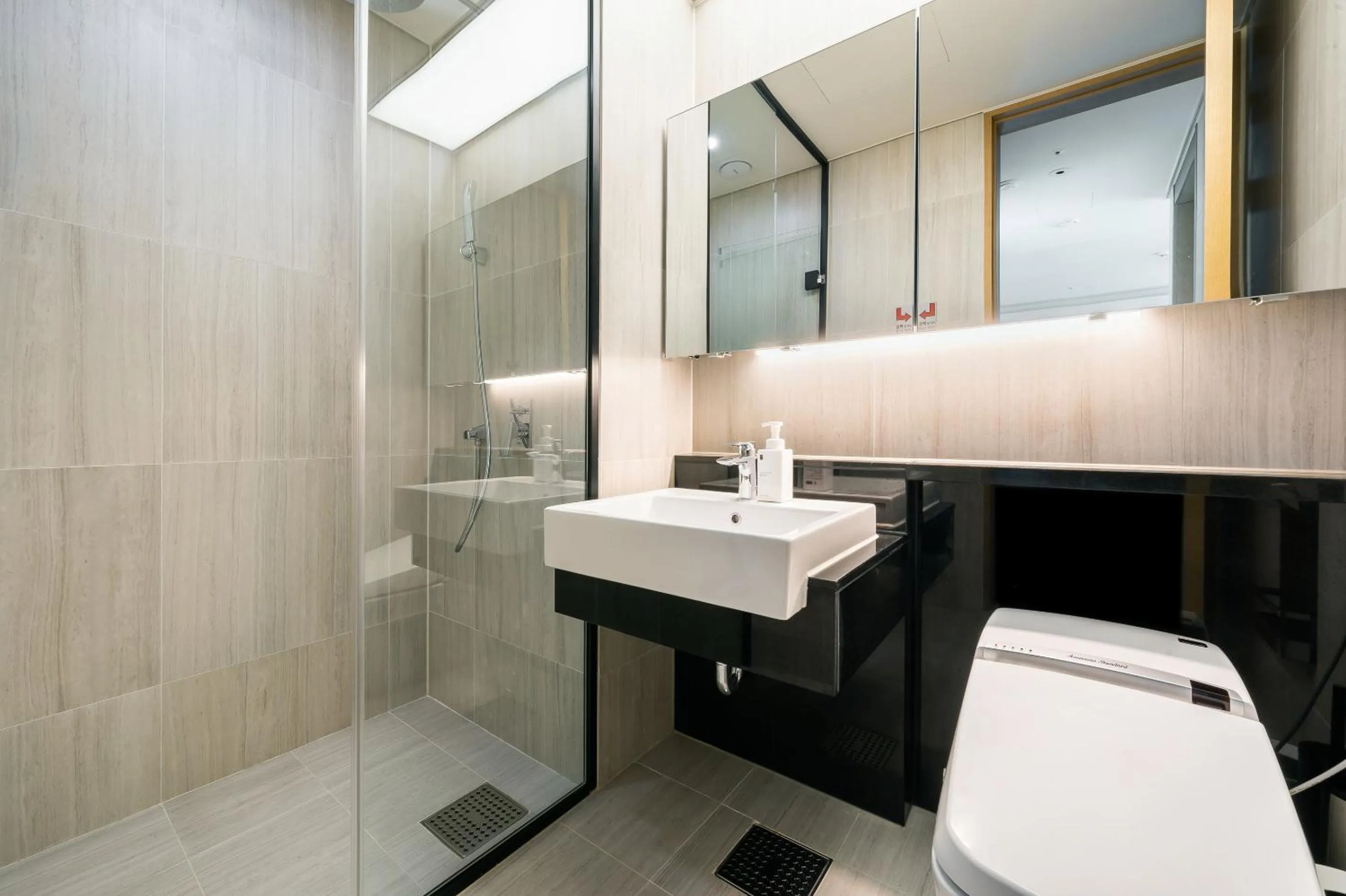 LCT Residence Y collection