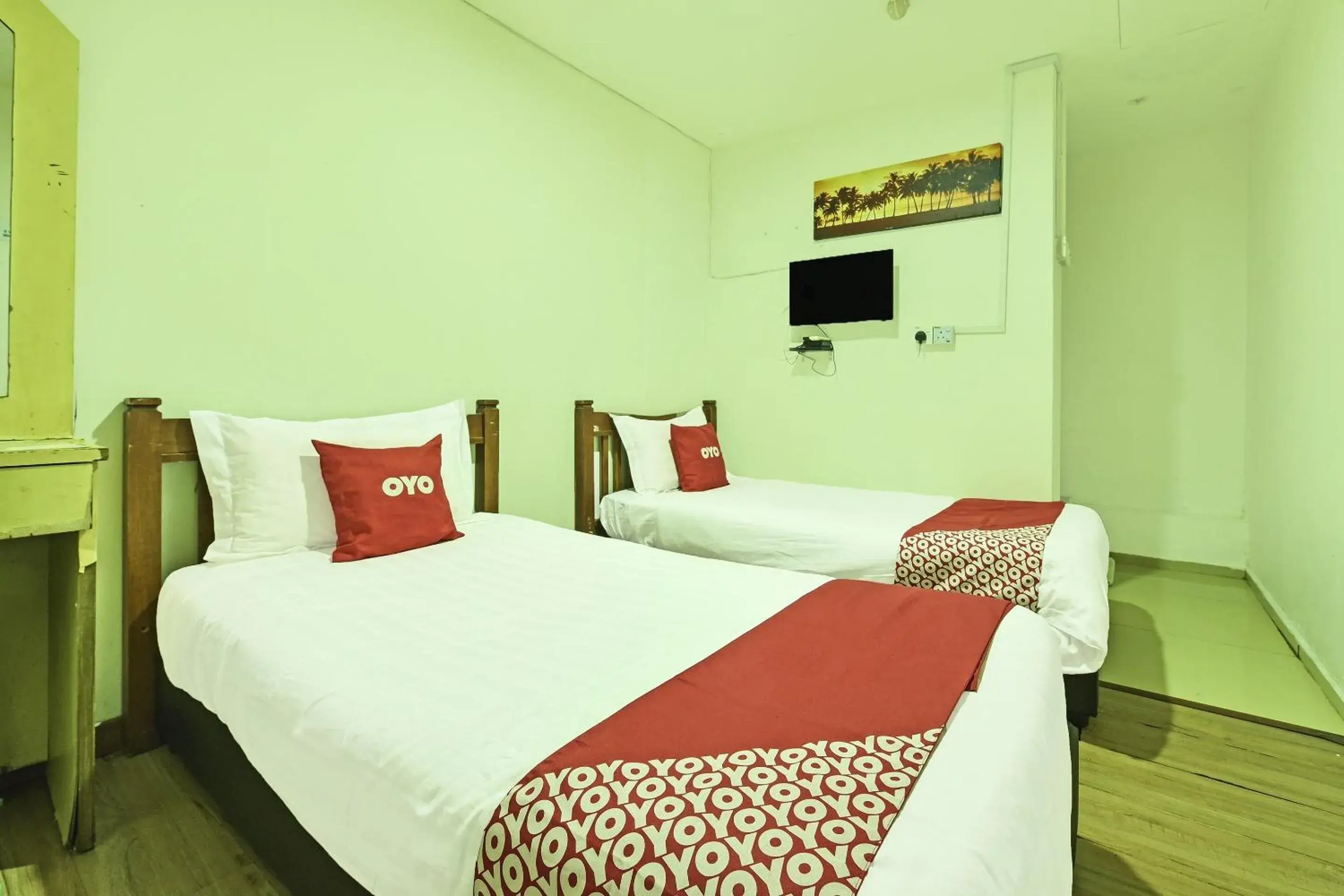 Deluxe Twin Room - single occupancy in Hotel O Mini Indah Deluxe Twin Room - single occupancy in Hotel O Mini Indah
