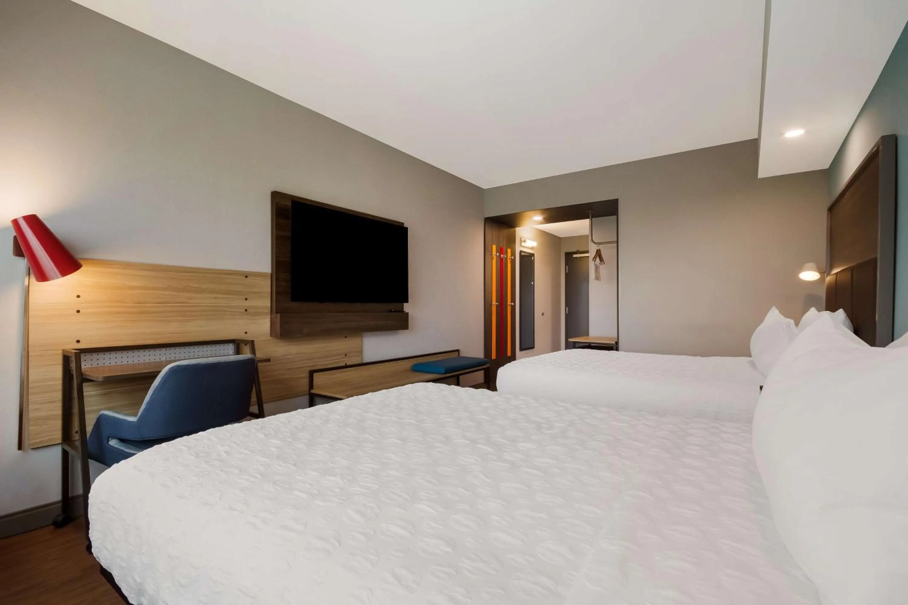 Bedroom, Bed in Tru By Hilton Destin