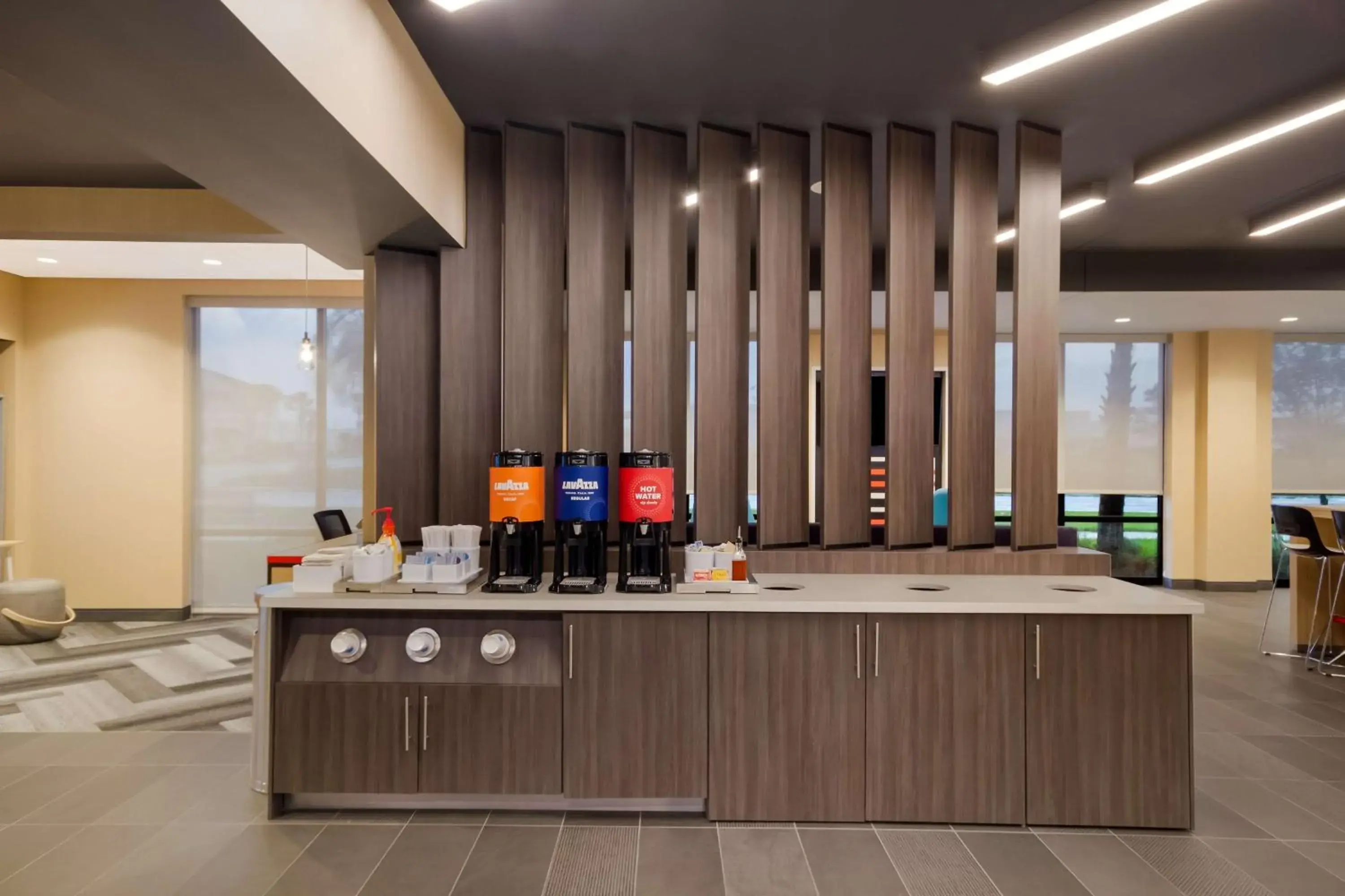 Lobby or reception in Tru By Hilton Destin Lobby or reception in Tru By Hilton Destin