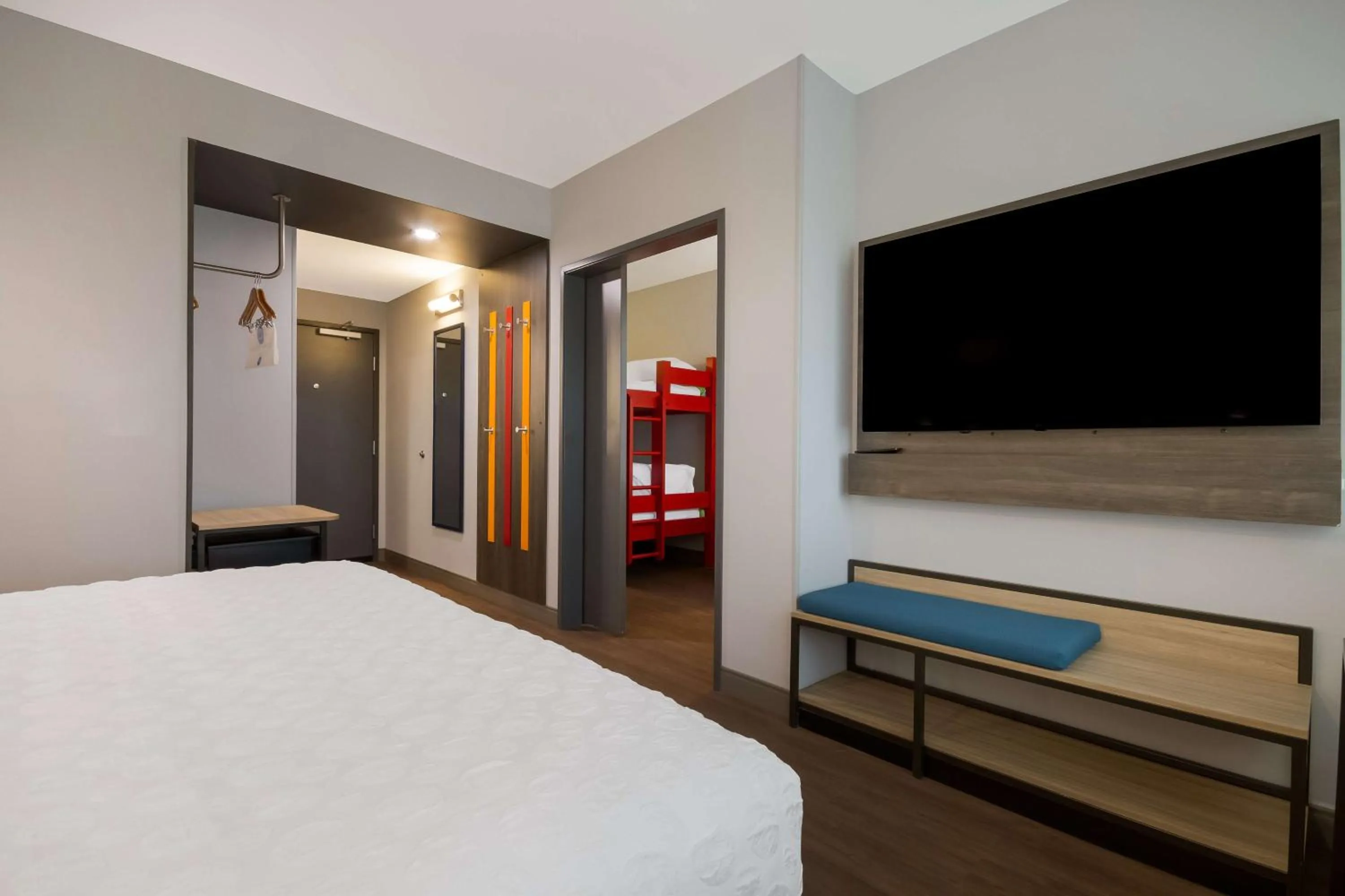 Bed in Tru By Hilton Destin