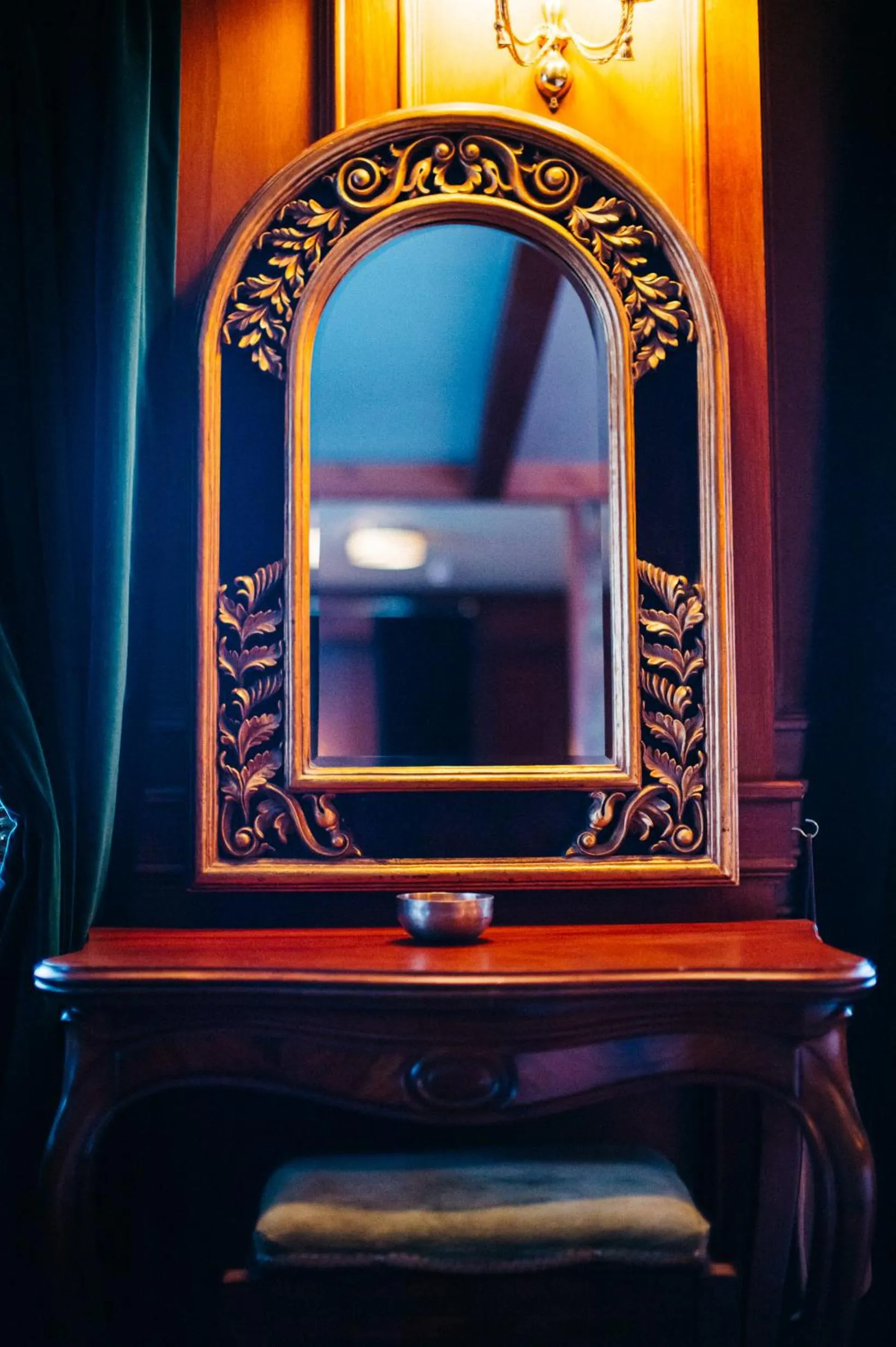 Decorative detail in The George Hotel