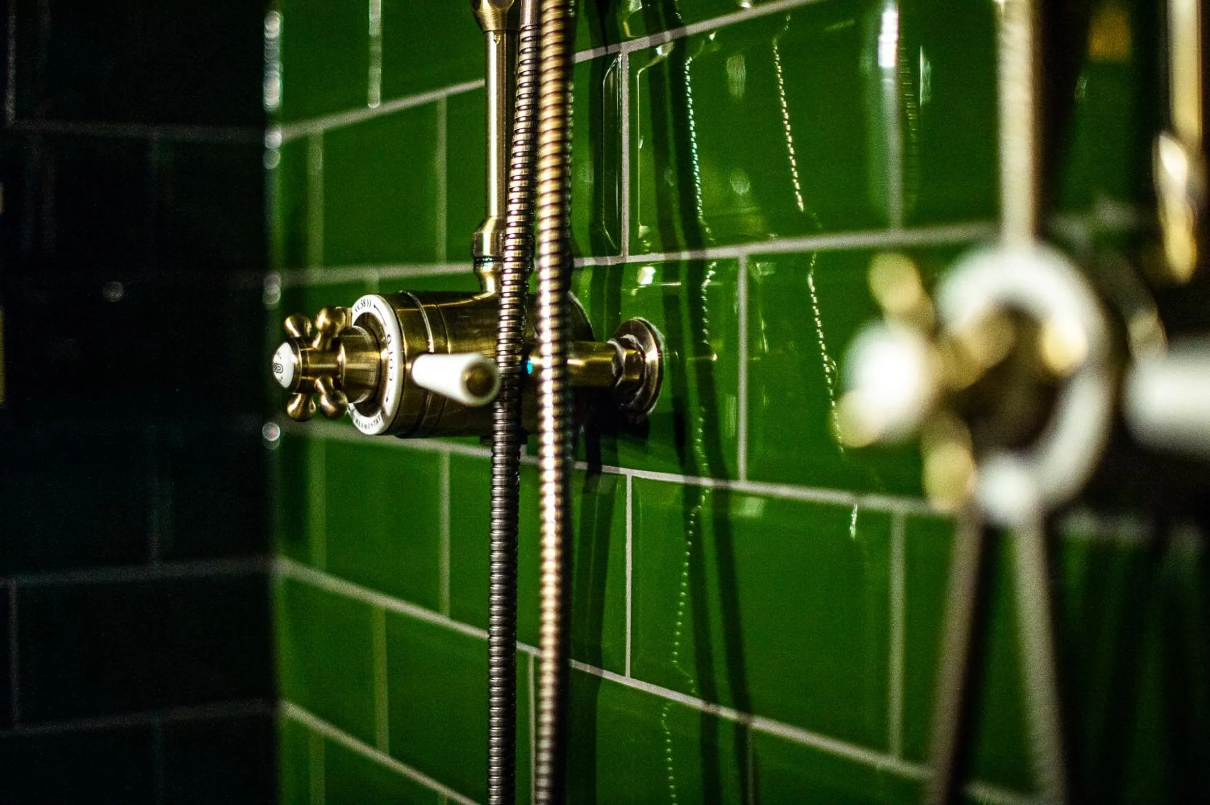 Shower in The George Hotel