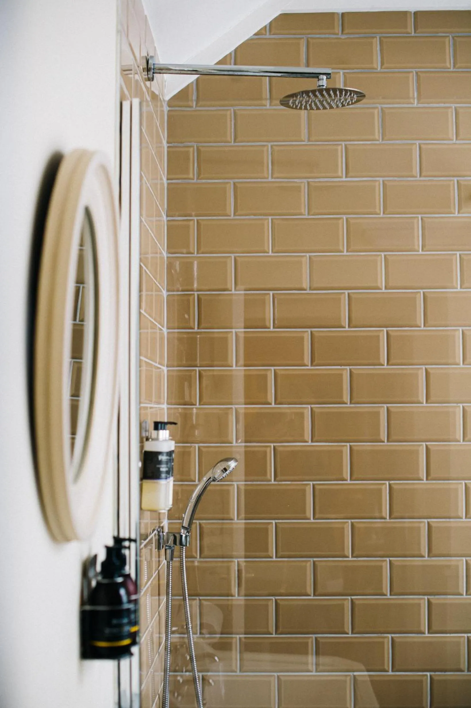 Shower in The George Hotel