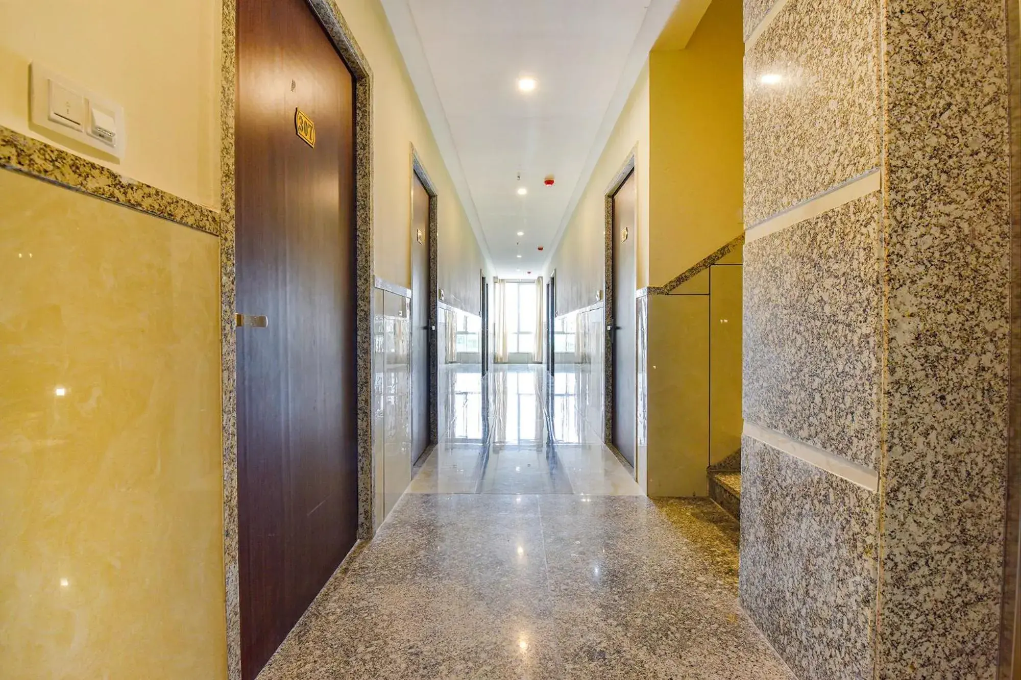 Lobby or reception in FabHotel Diamond I Lobby or reception in FabHotel Diamond I