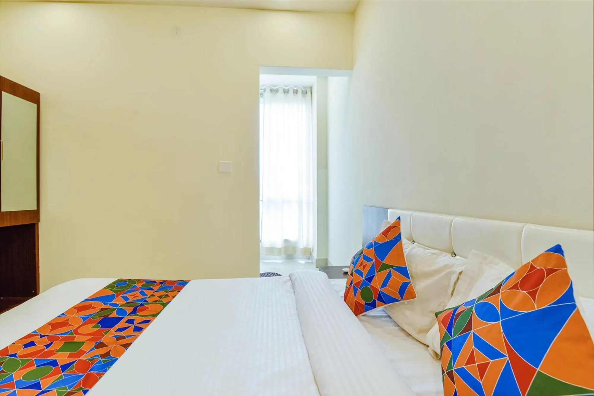 Bed in FabHotel Diamond I