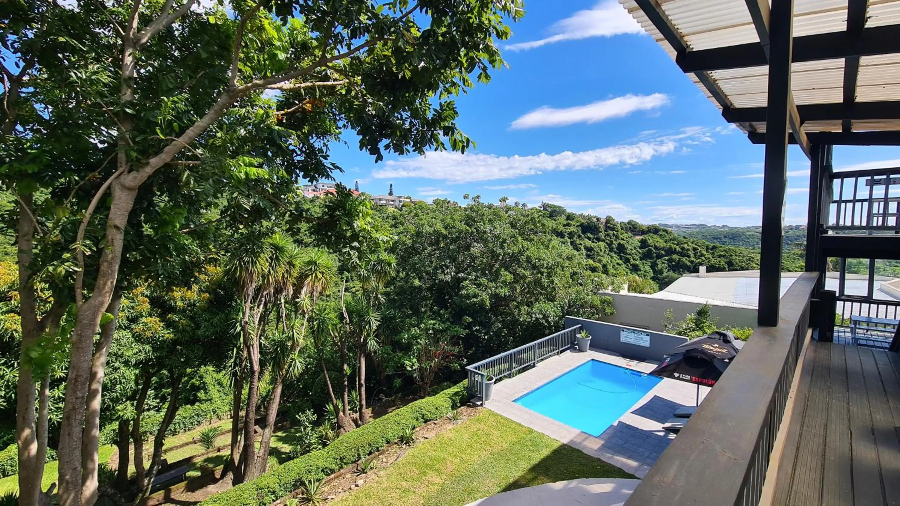 Day in Vincent Valley Lodge