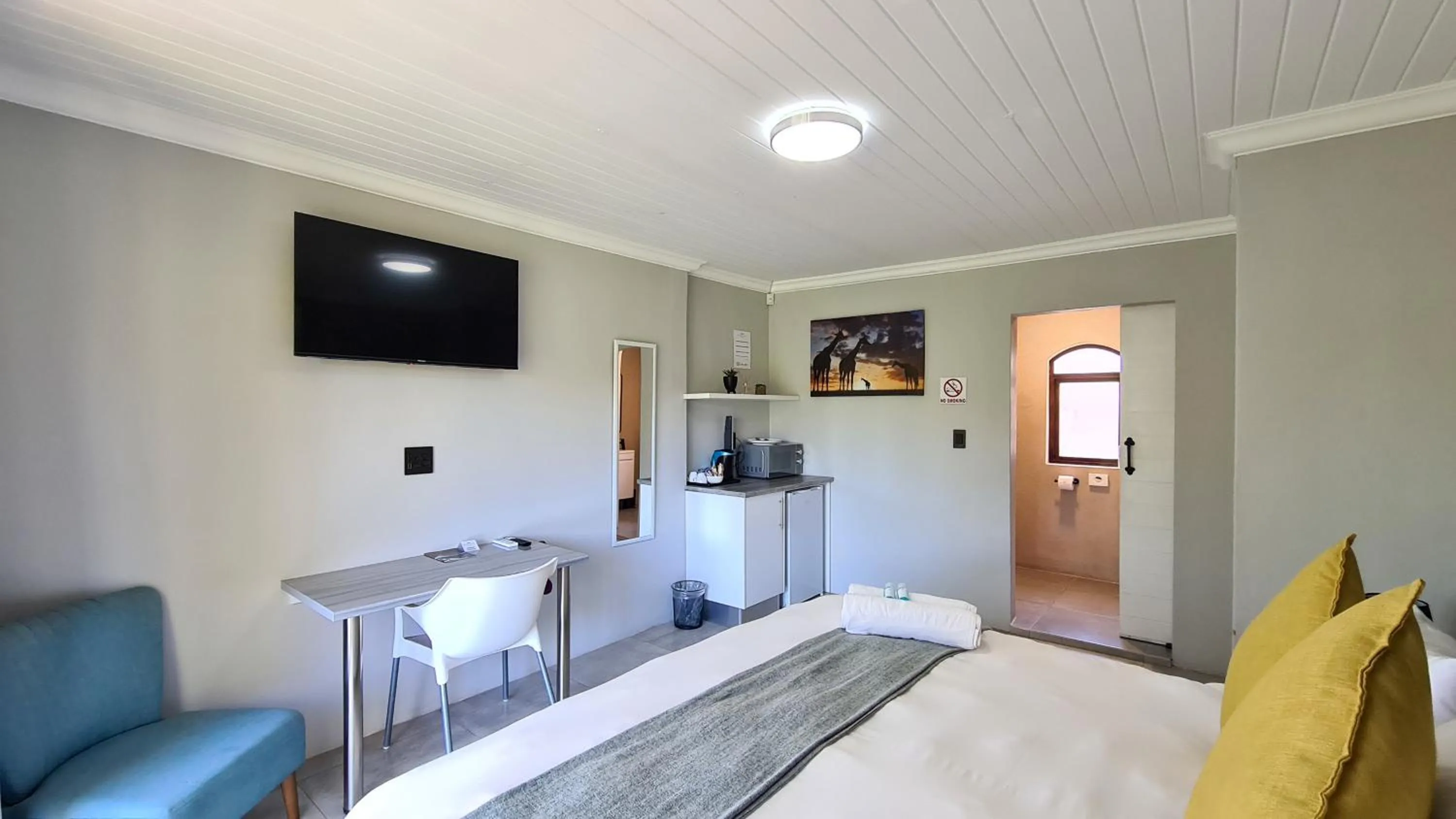 Bed in Vincent Valley Lodge