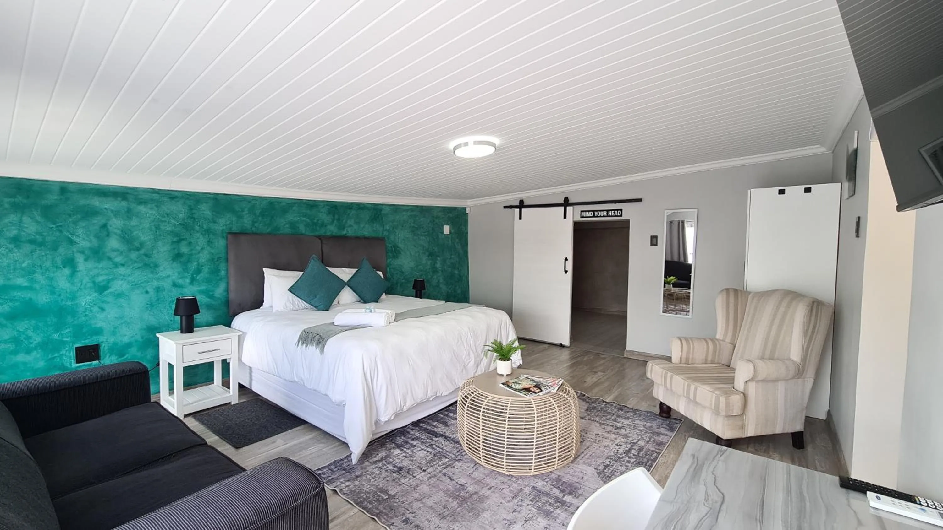 Bed in Vincent Valley Lodge