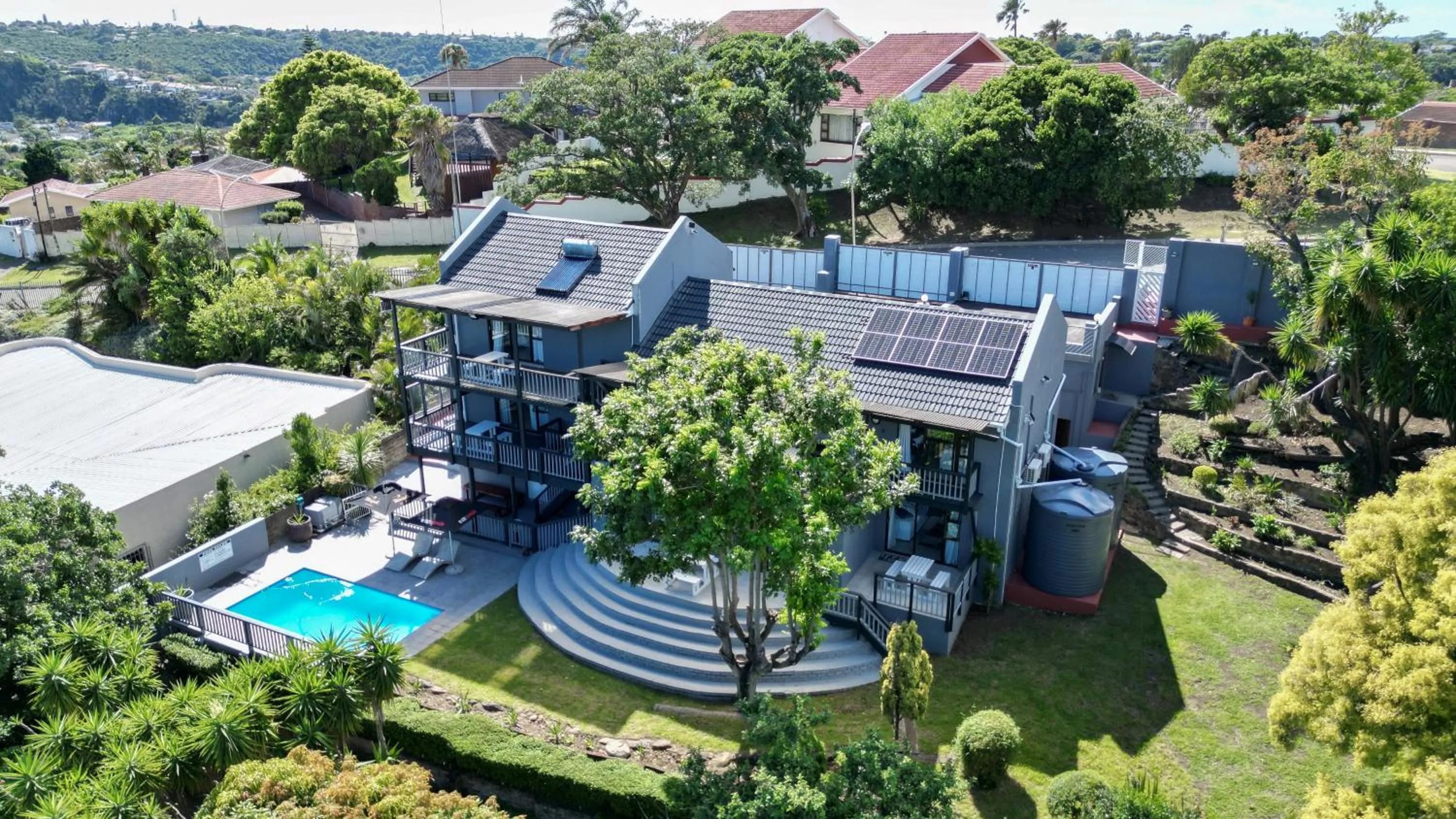 Property building in Vincent Valley Lodge
