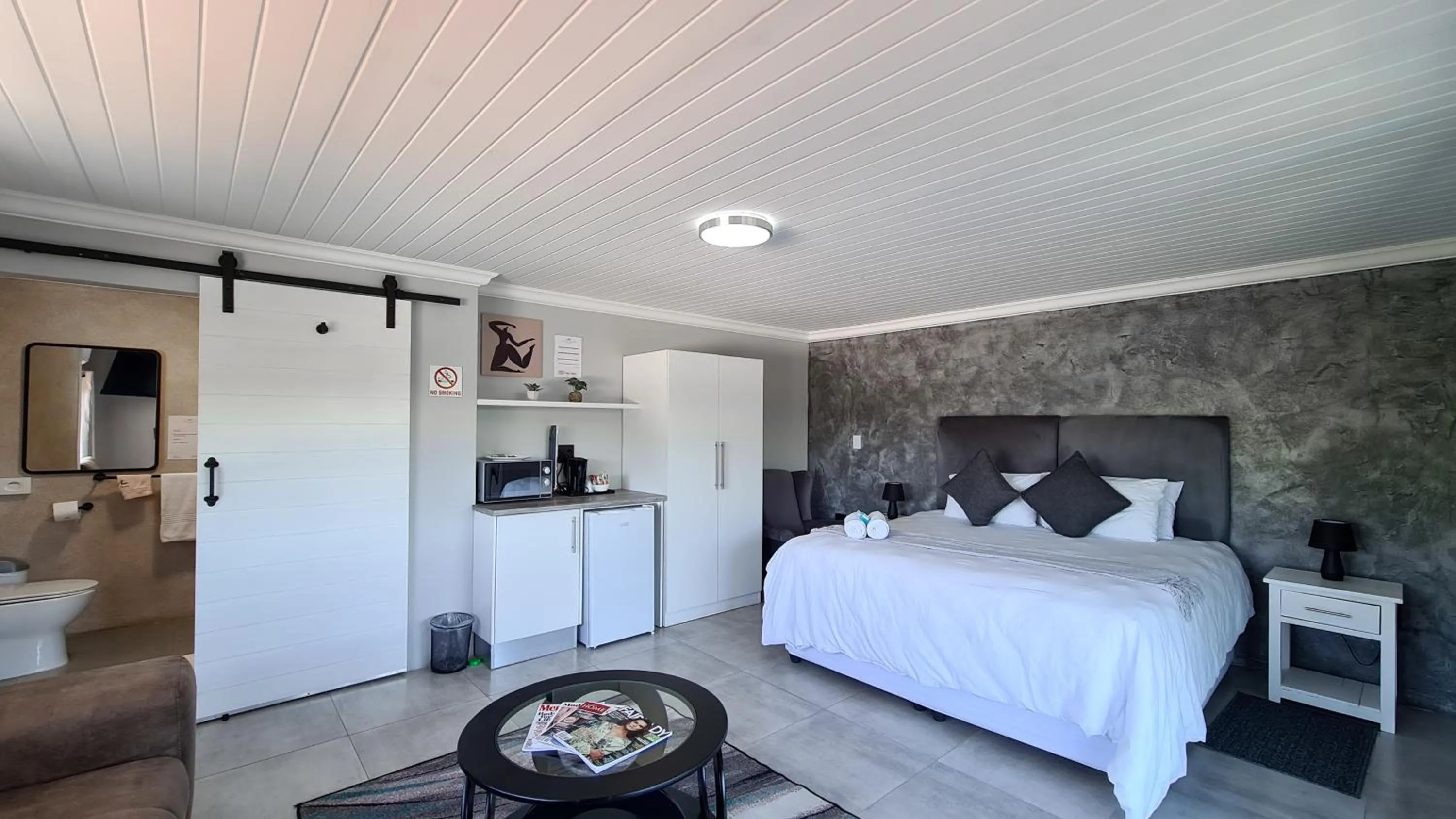 Bed in Vincent Valley Lodge