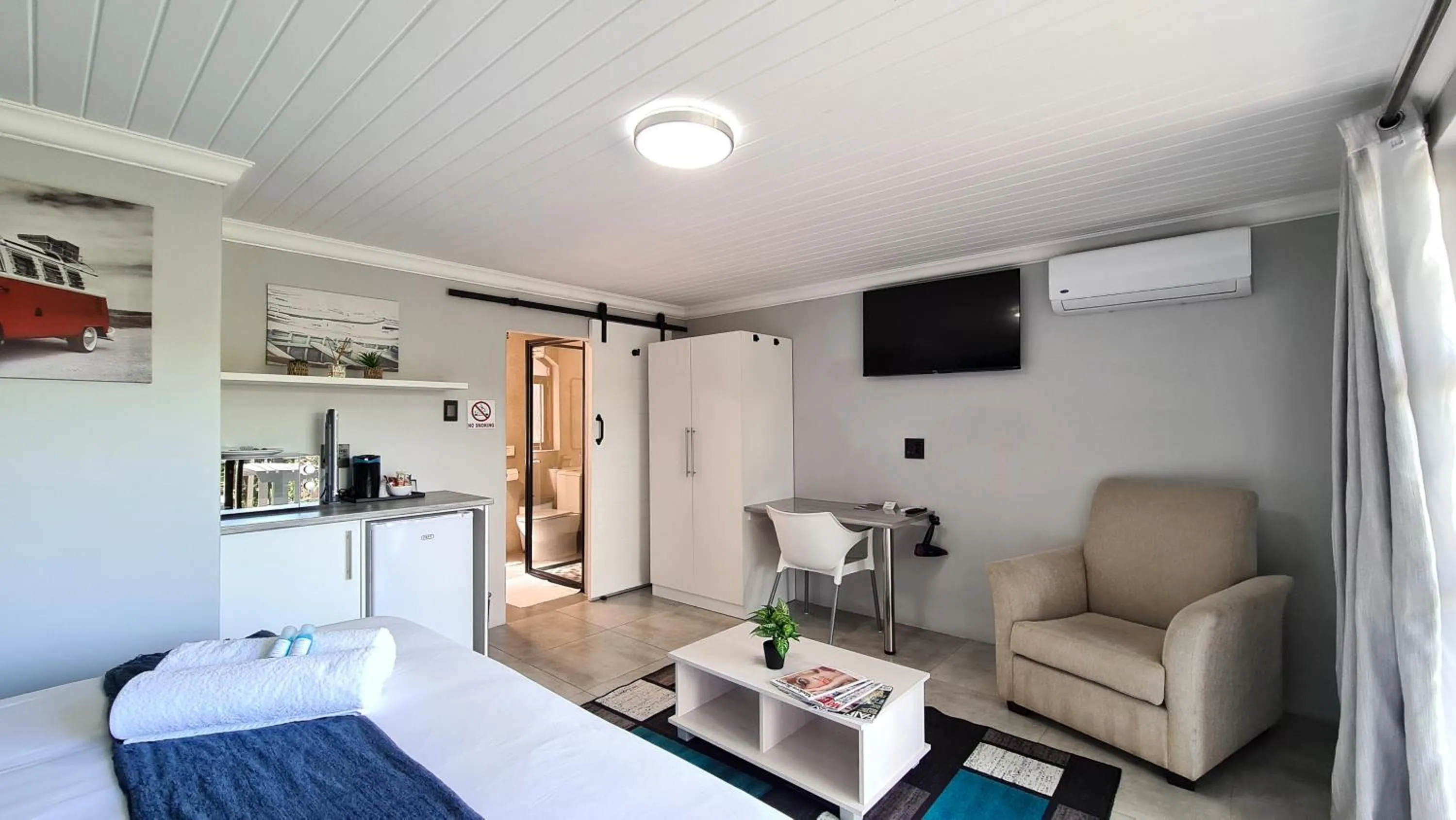 Bed in Vincent Valley Lodge
