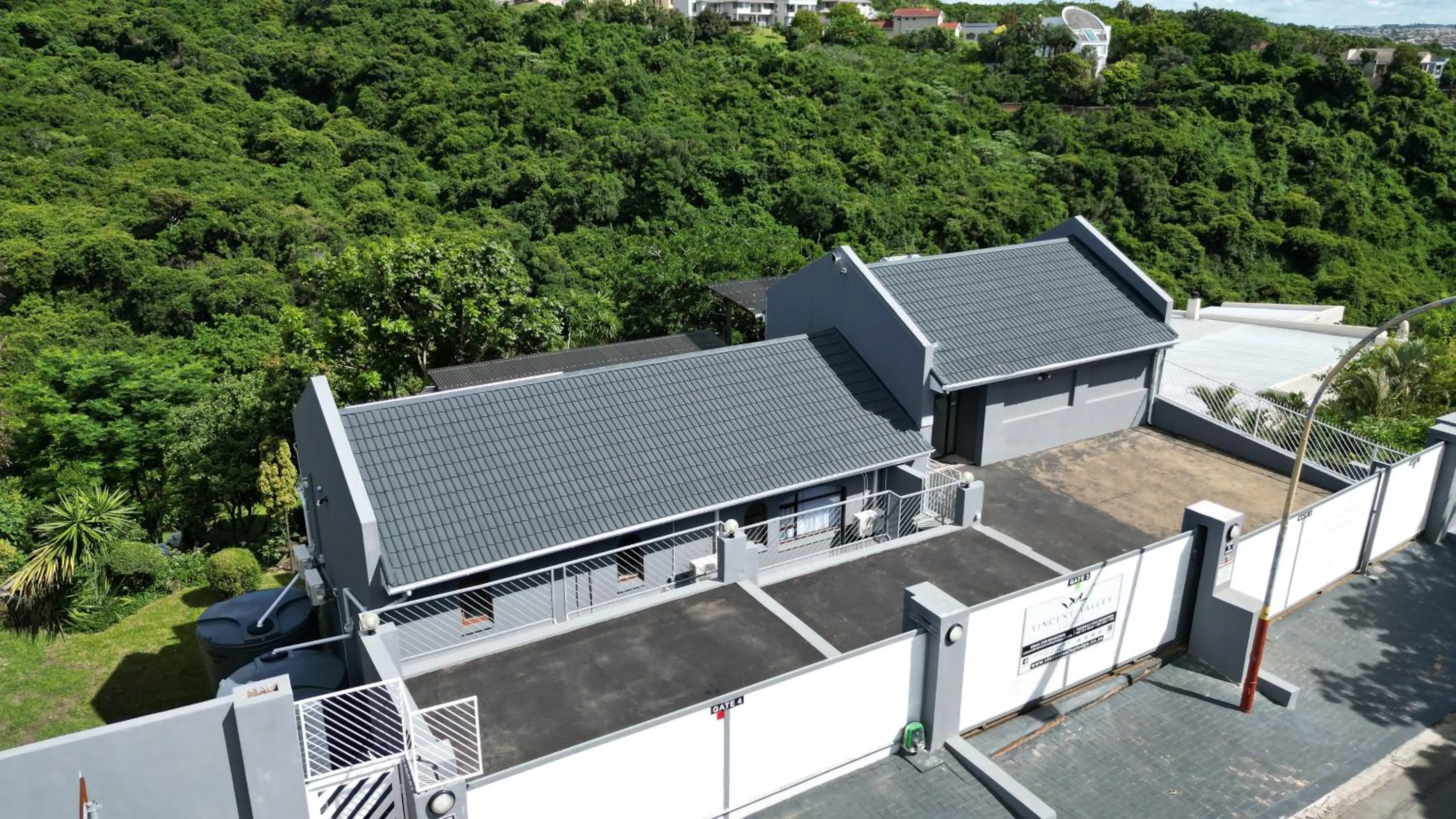 Property building in Vincent Valley Lodge