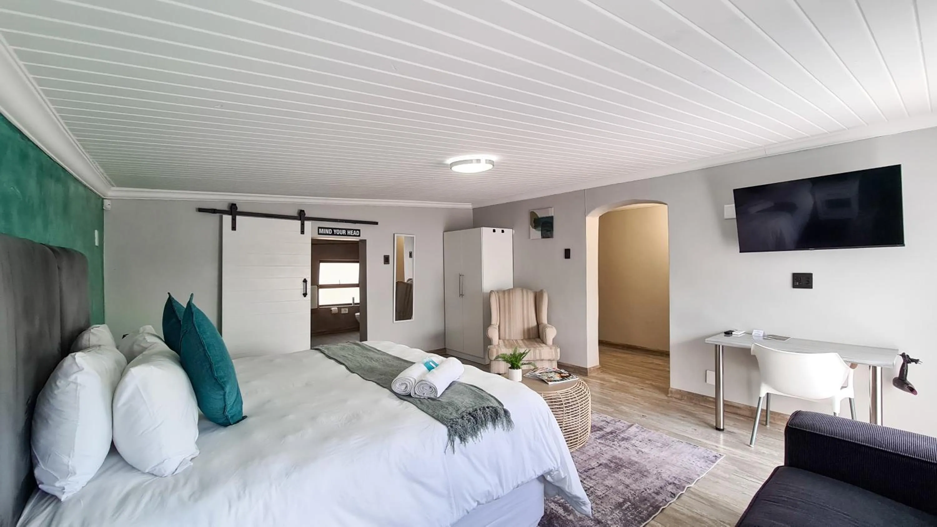 Bed in Vincent Valley Lodge