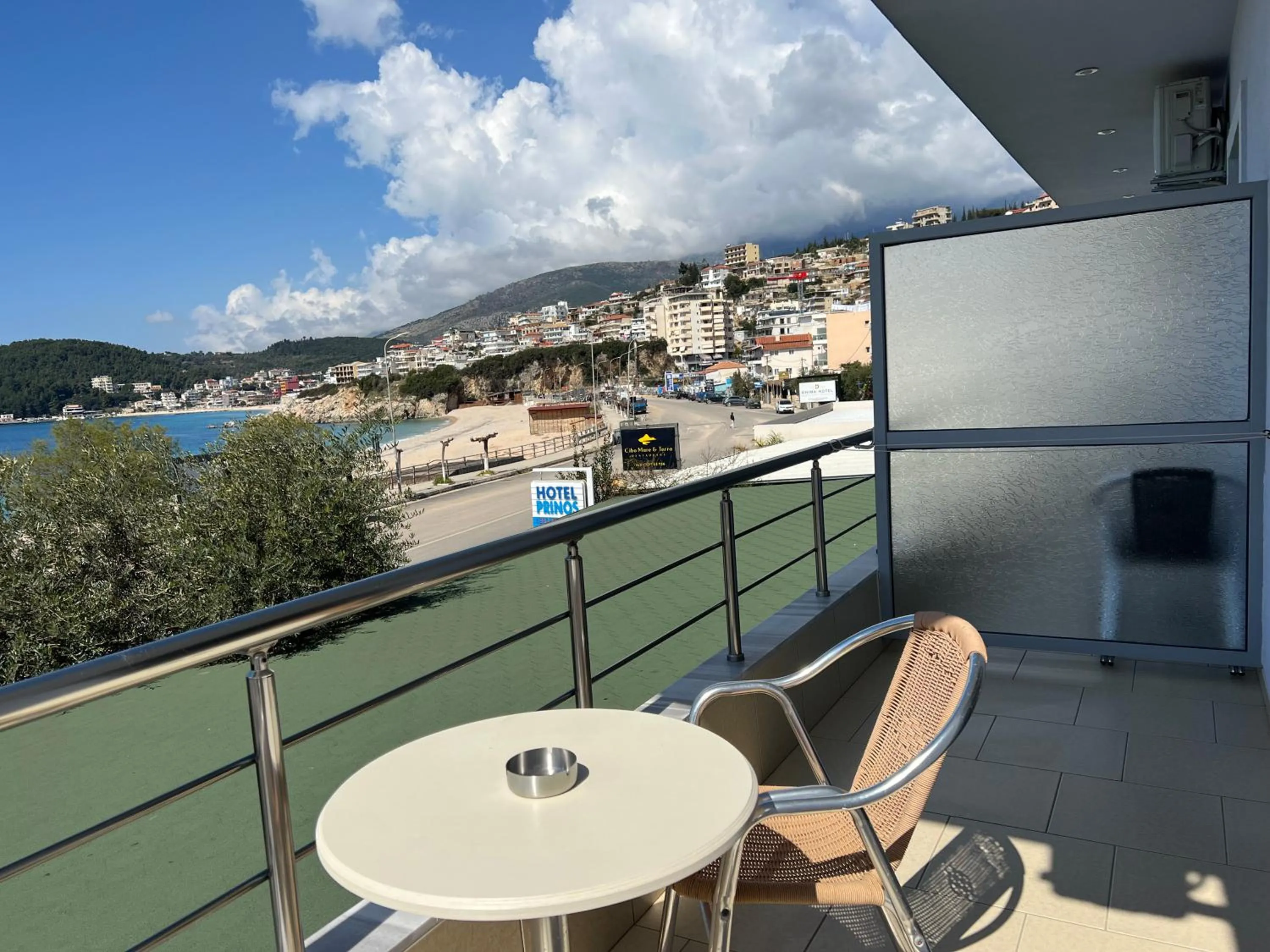 Hotel Prinos