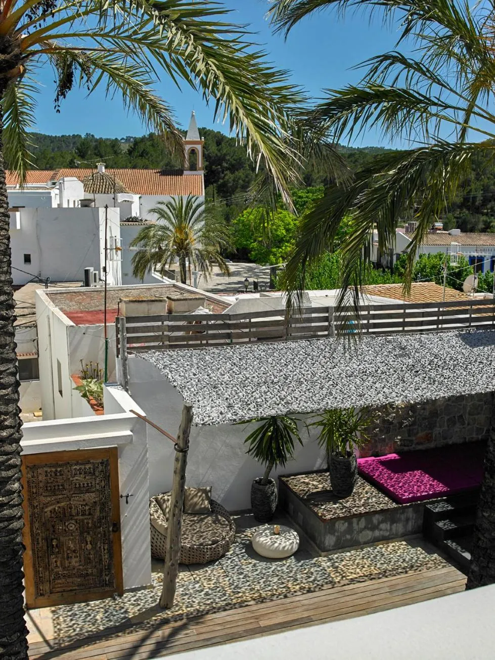 Garden in The Giri Residence