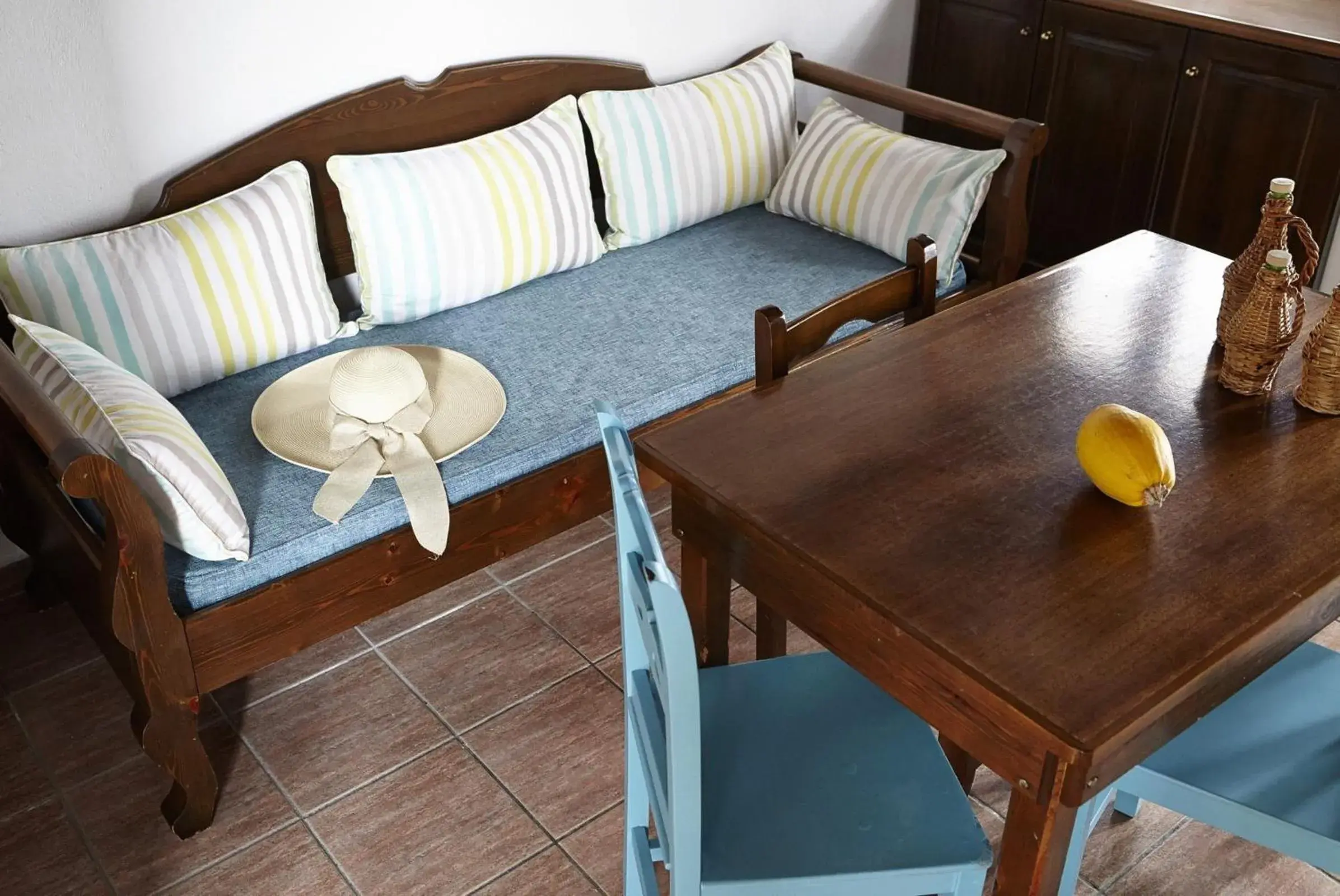 Seating area in Anna Traditional Apartments Seating area in Anna Traditional Apartments