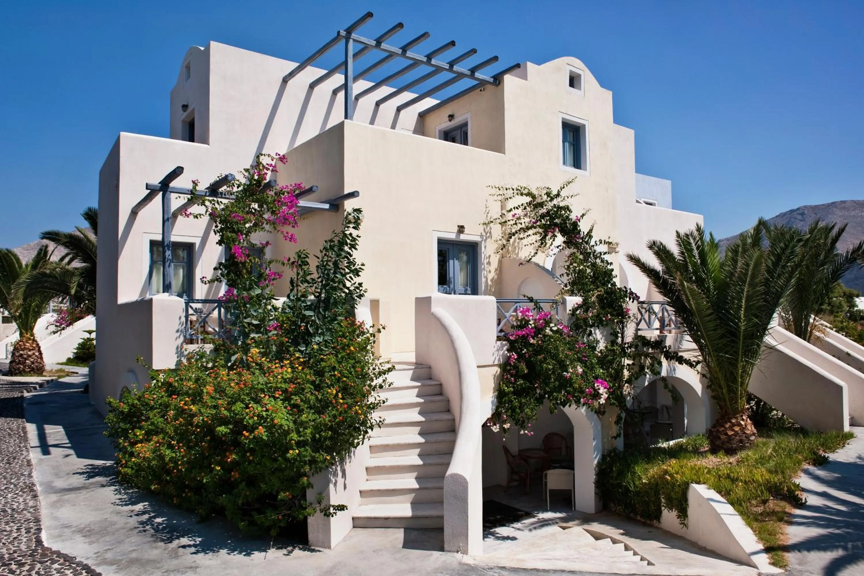 Facade/entrance in Atlantis Beach Villa