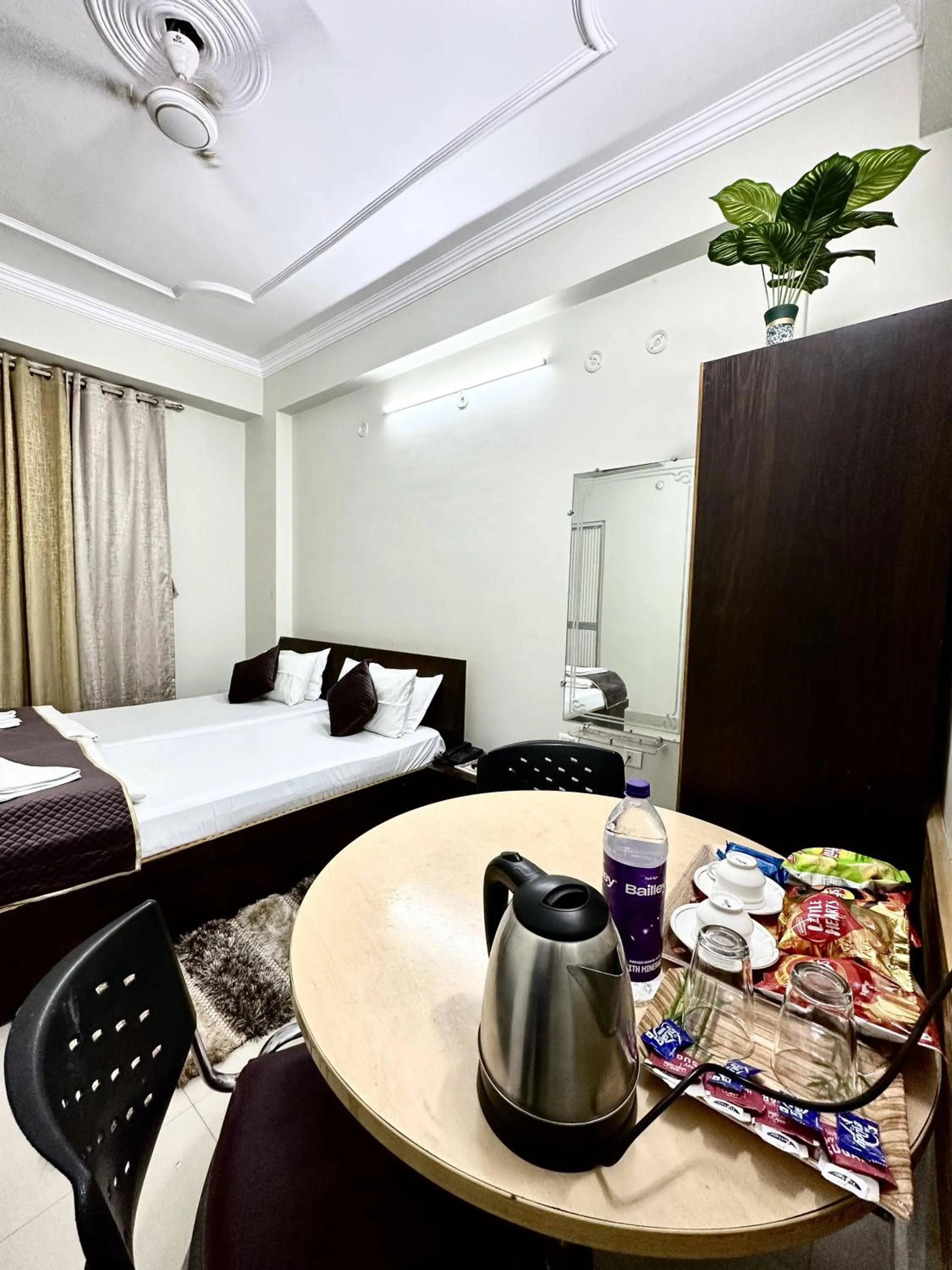 Bed in Hotel Buddha International