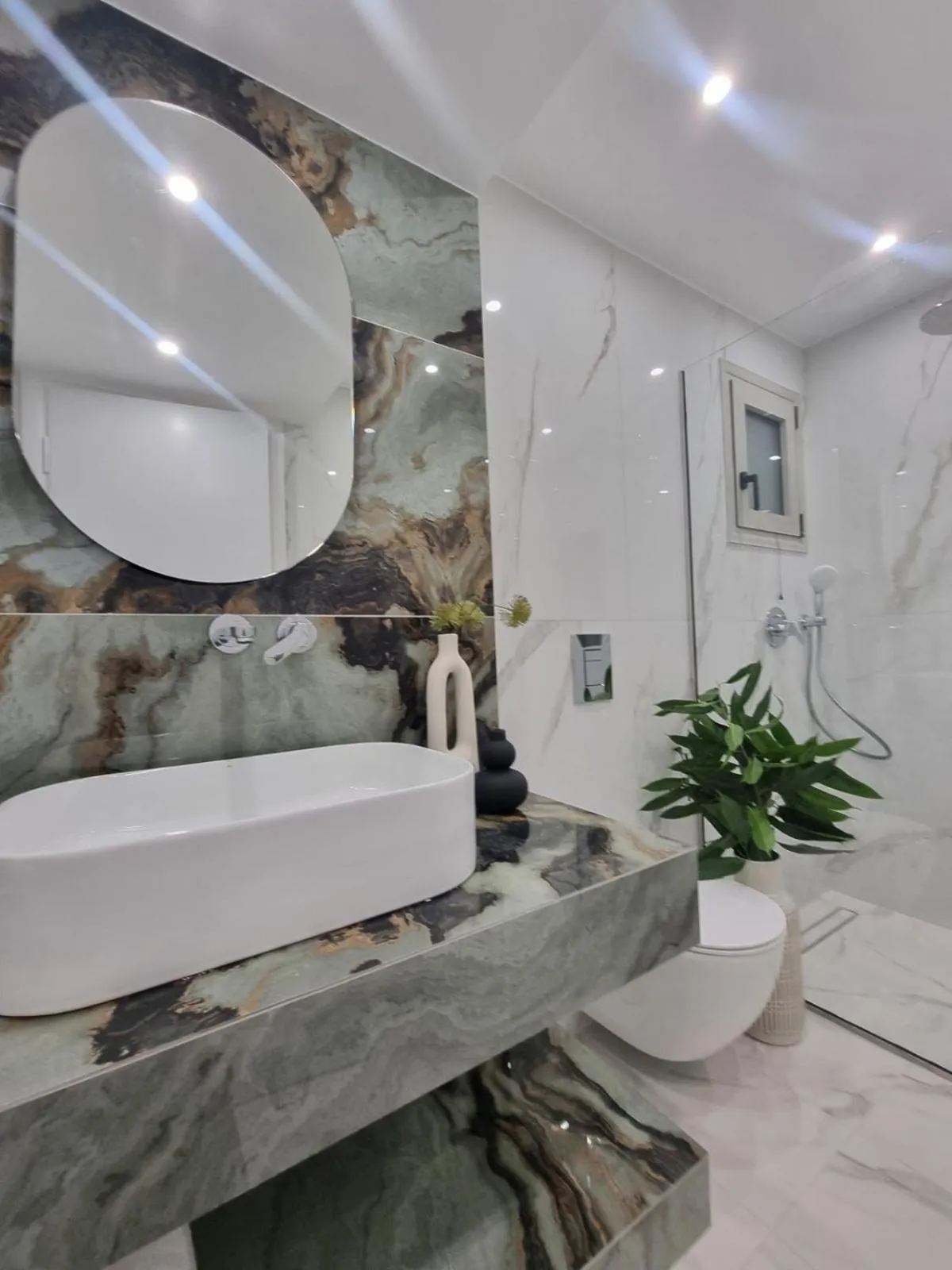 Shower in Hotel Andreas - Agistri (Skala)