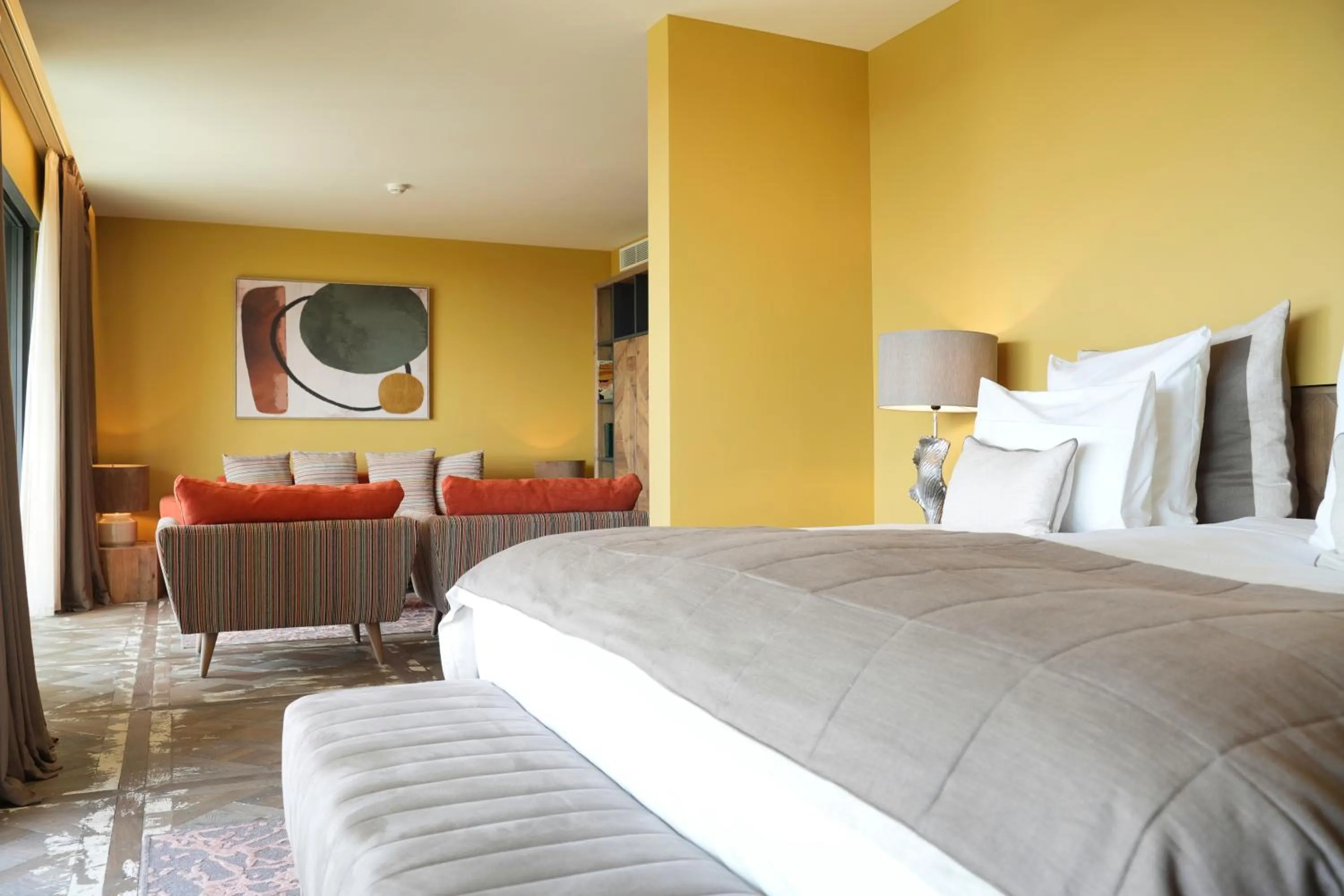 Bed in Les Regalia Hôtel & Spa