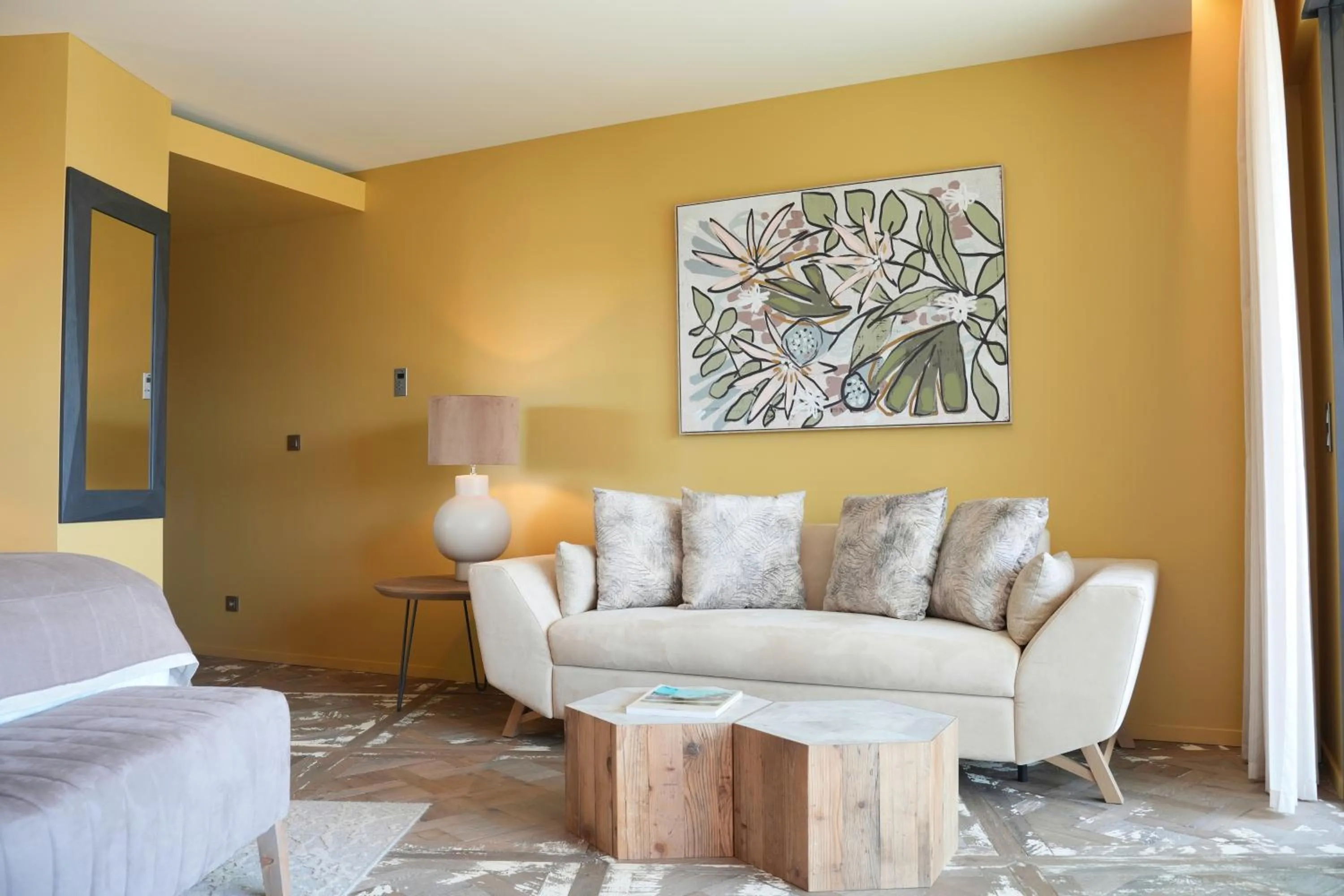 Bed in Les Regalia Hôtel & Spa