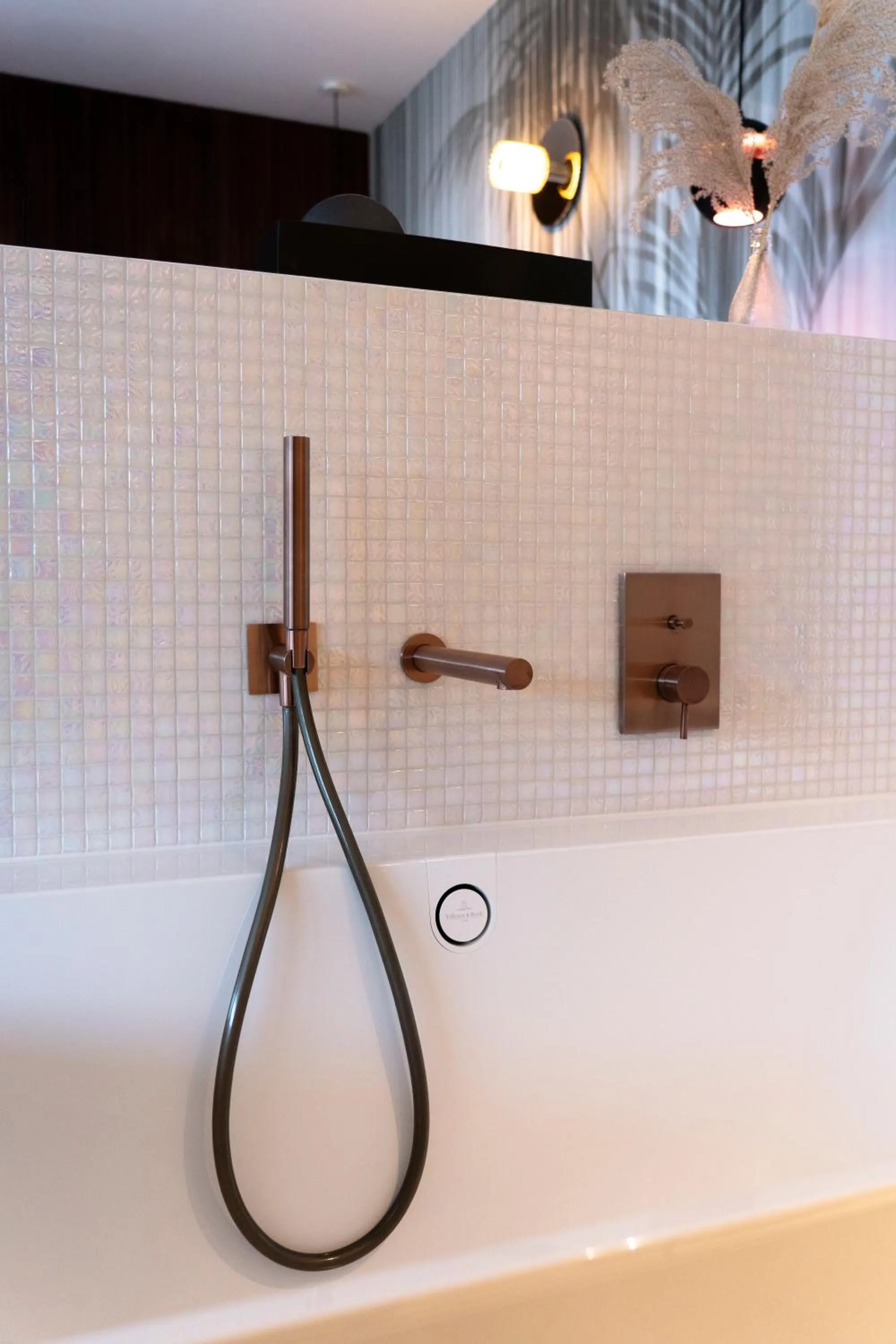 Bath in ORANGE LOUNGE Attersee